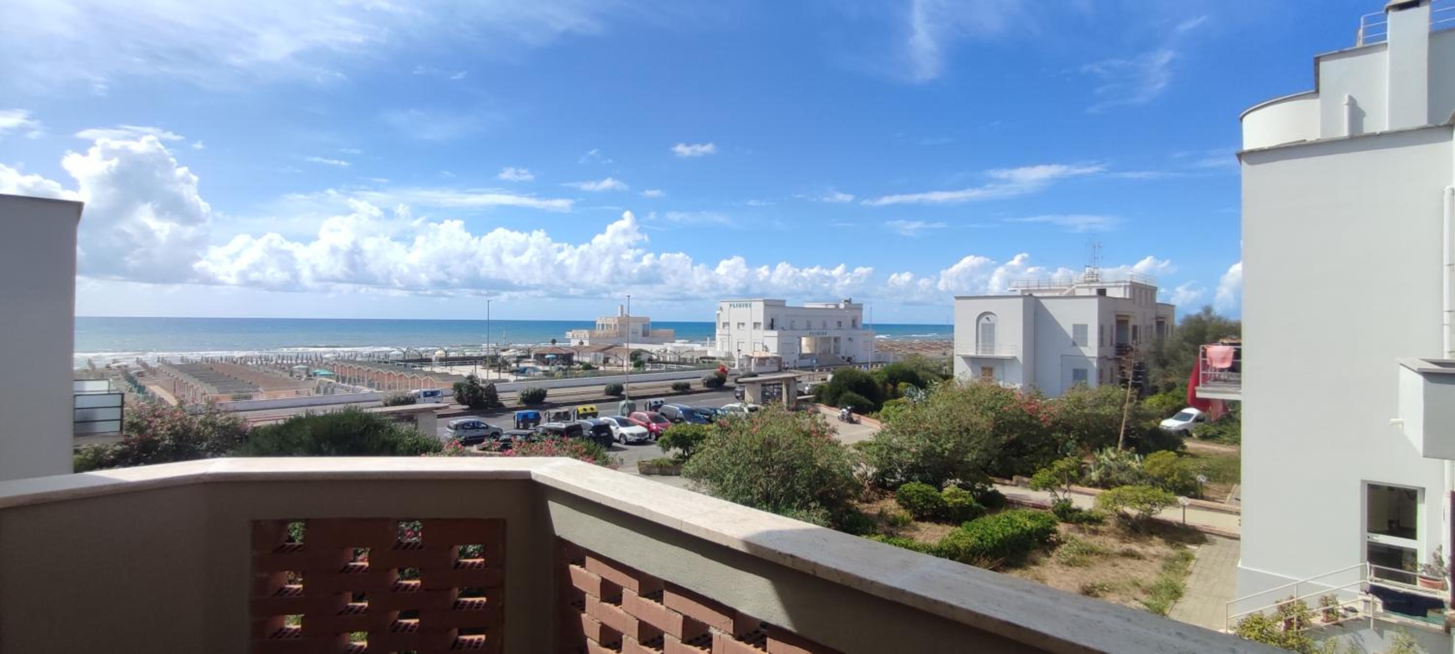 Ostia Loft fronte mare view 2