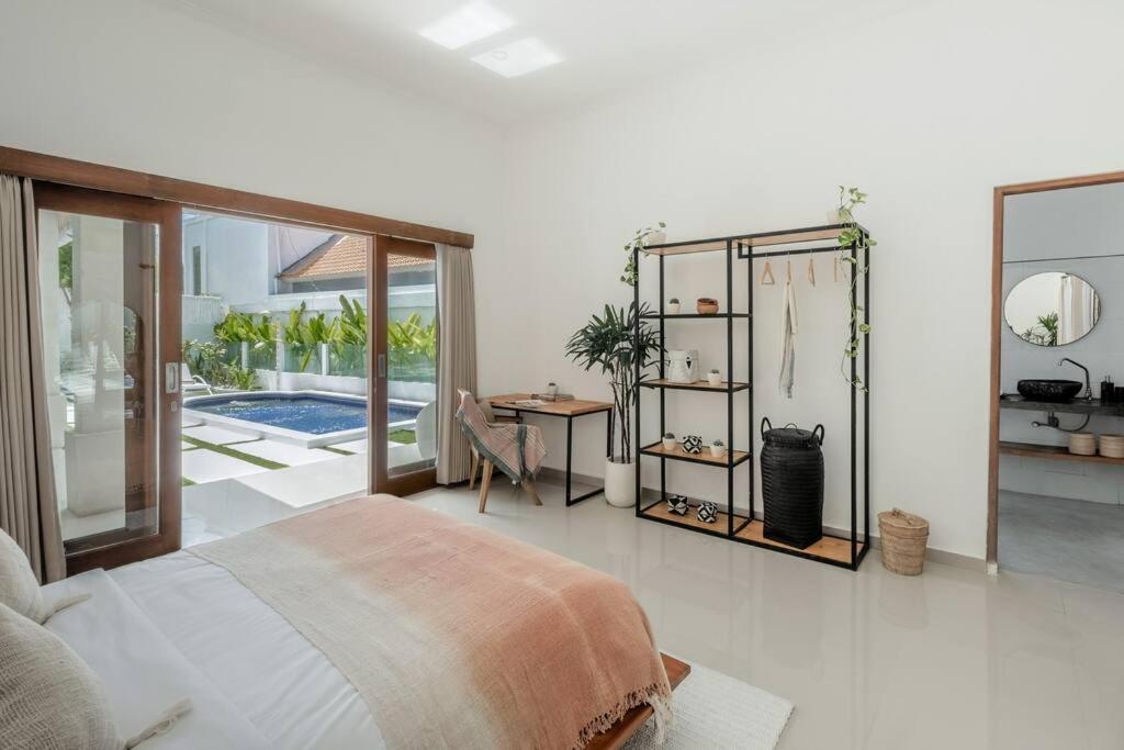 AMAZING 3 BDR Canggu Villa in ULTIMATE location