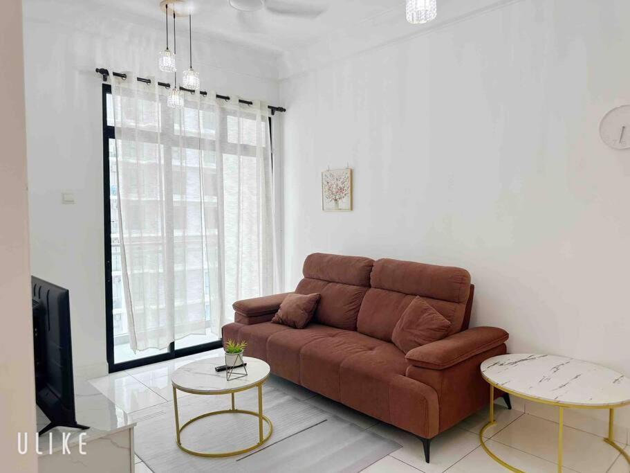 2BR@High Speed Platino Walkable to Paradigm Mall JB Skudai / CIQ