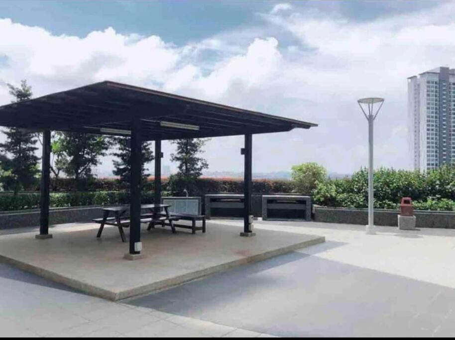 2BR@High Speed Platino Walkable to Paradigm Mall JB Skudai / CIQ