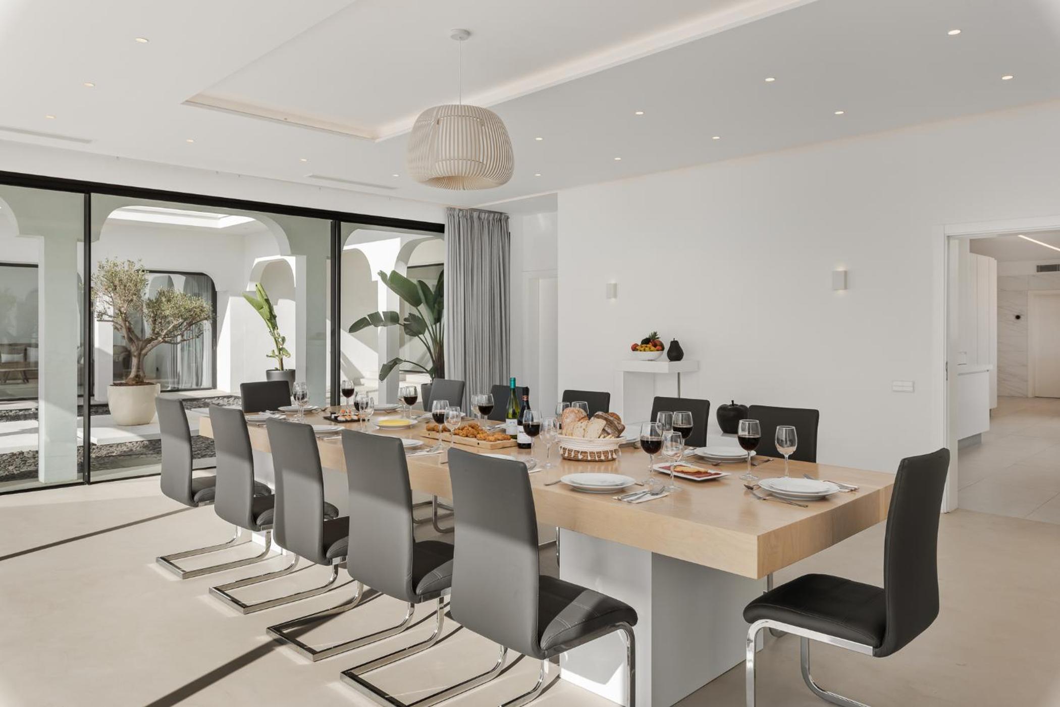 KARAT Villa Presidencial