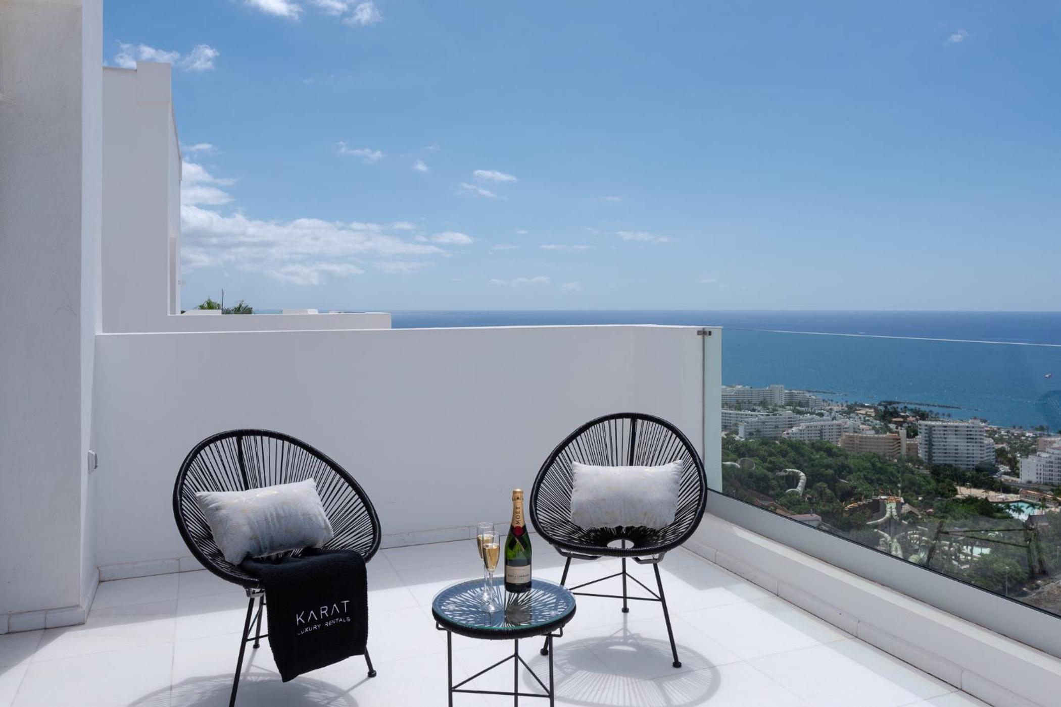 KARAT Villa Presidencial
