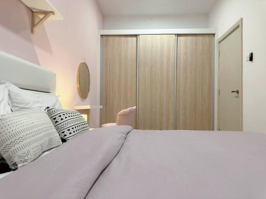 2BR@JB Mid Valley Southkey Mosaic High Speed Wi-Fi CIQ