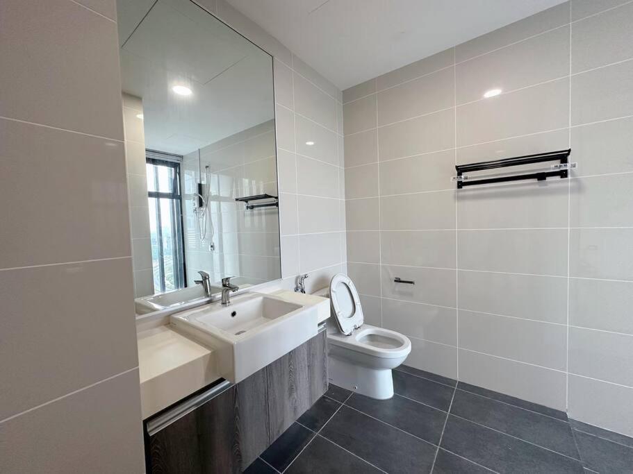 2BR@JB Mid Valley Southkey Mosaic High Speed Wi-Fi CIQ