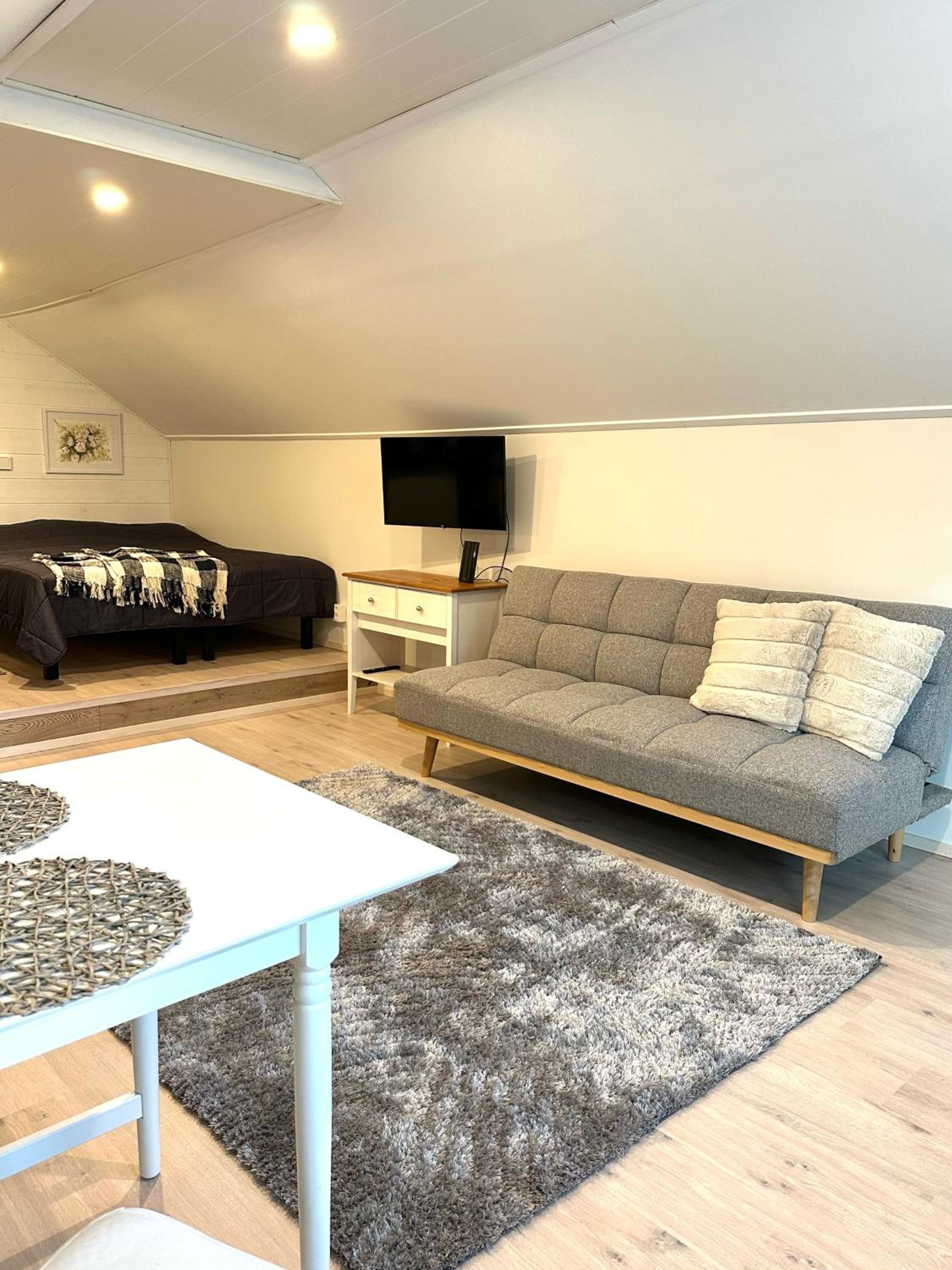 Cosy berry loft