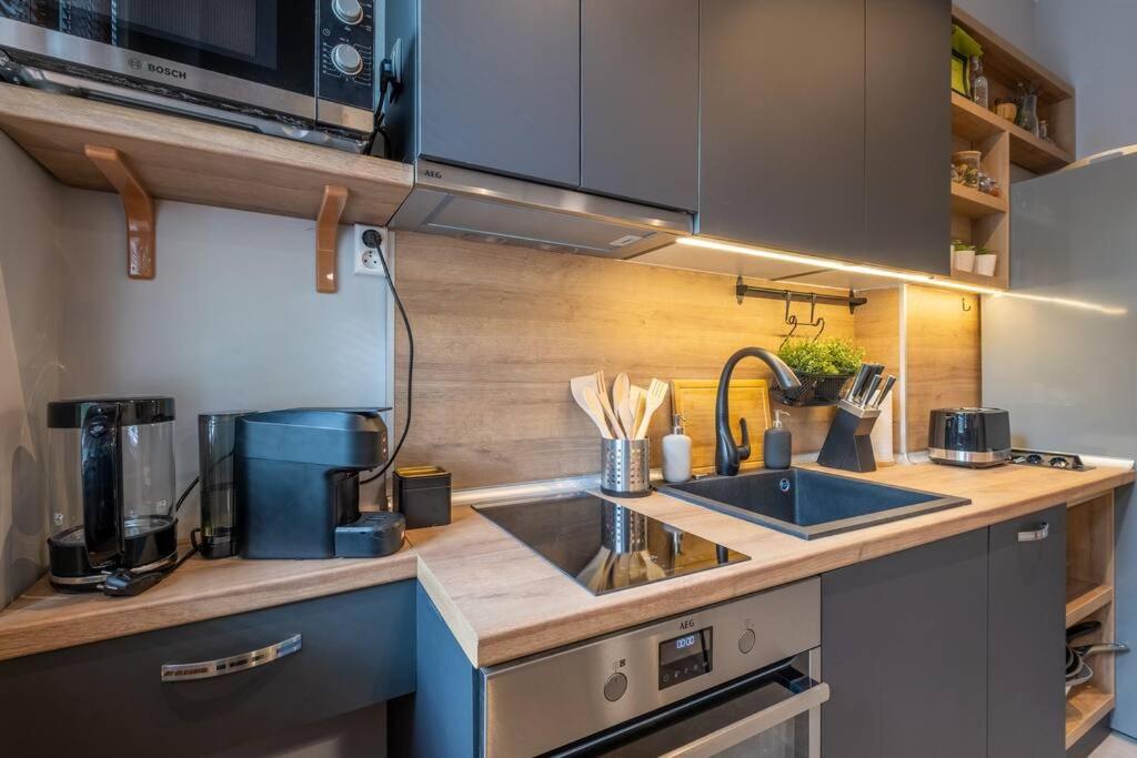 Calm, Luxury Apartment, Premium Location at NDK!