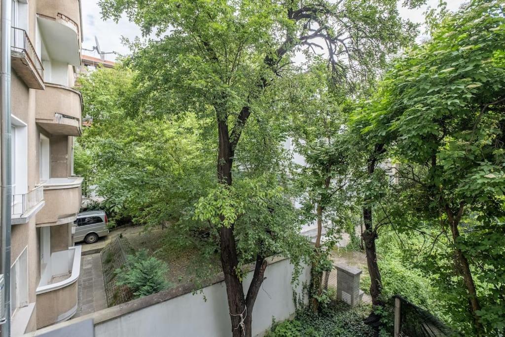 Calm, Luxury Apartment, Premium Location at NDK!