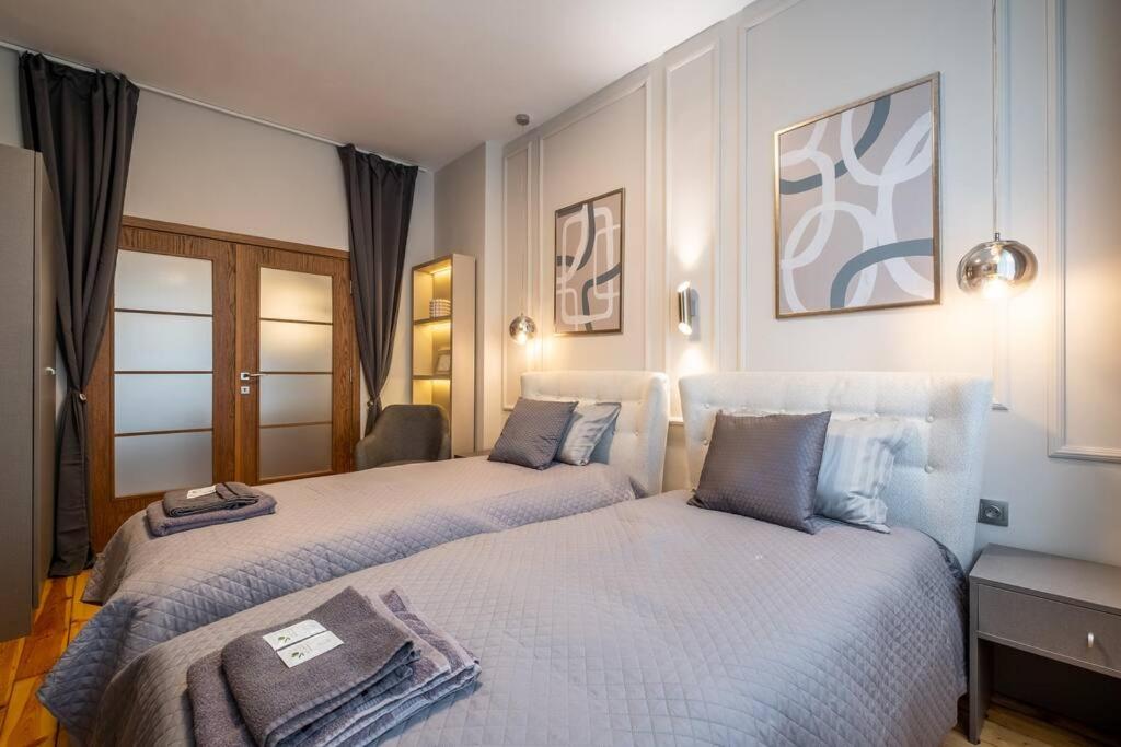 Calm, Luxury Apartment, Premium Location at NDK!