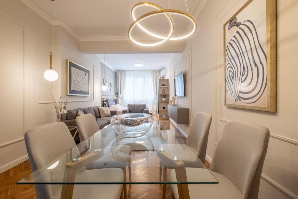 Calm, Luxury Apartment, Premium Location at NDK!