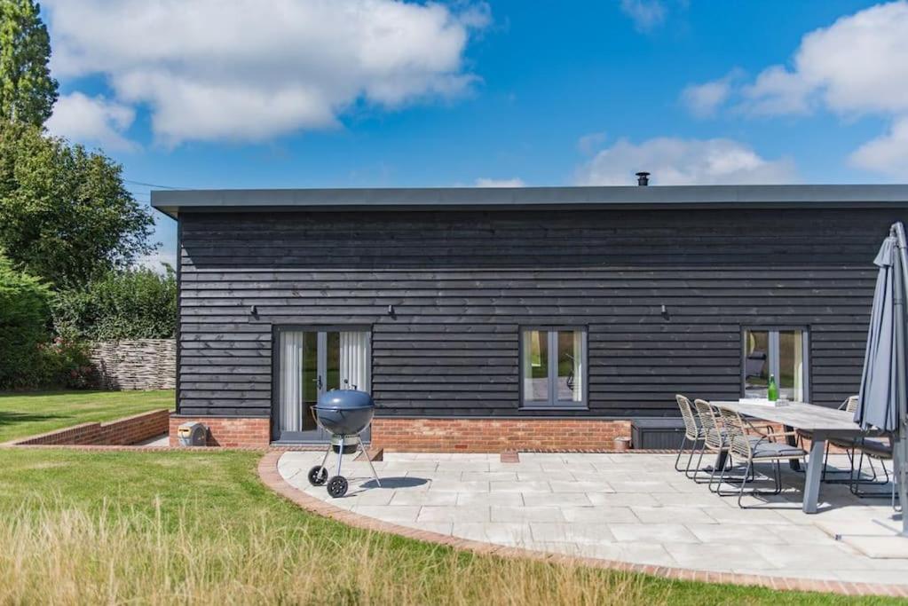 The Old Cherry Barn - Luxury barn conversion view 5