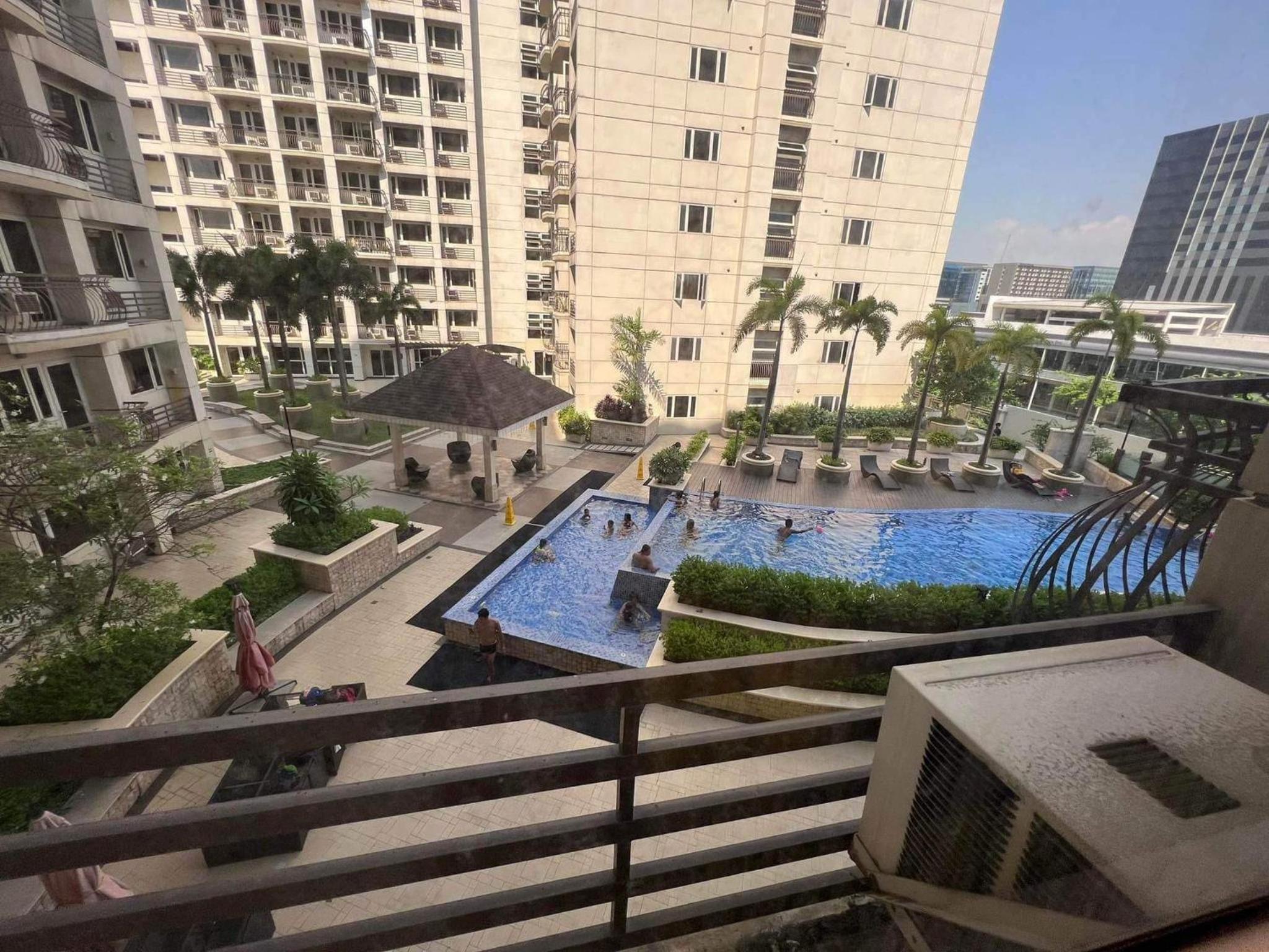 Affordable Apartment-Paranaque