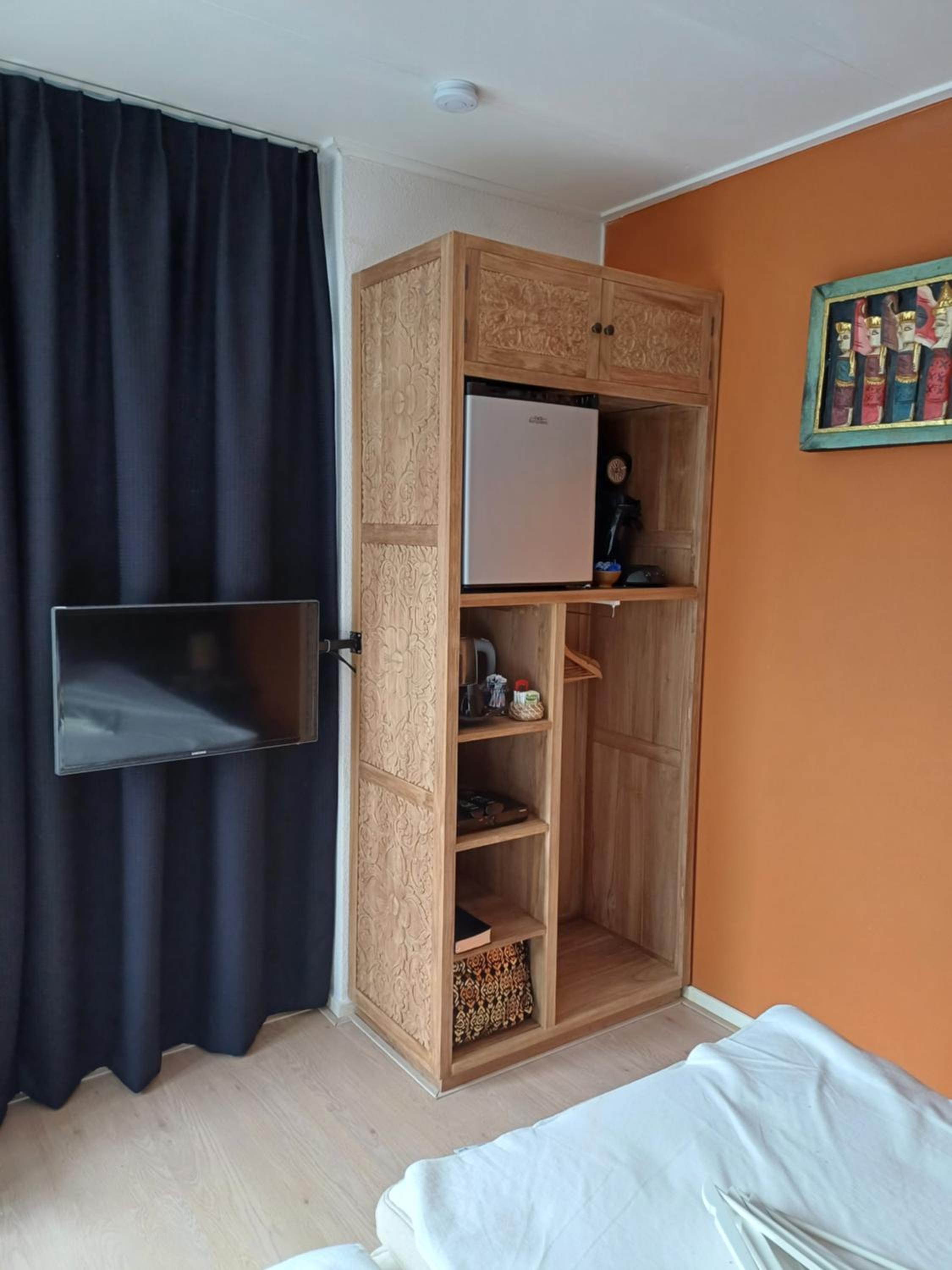 Photo 12