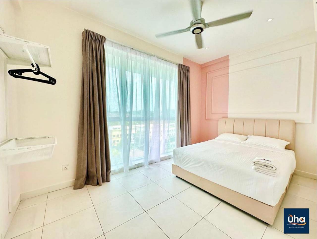 Akademik Suite by RR JBcity