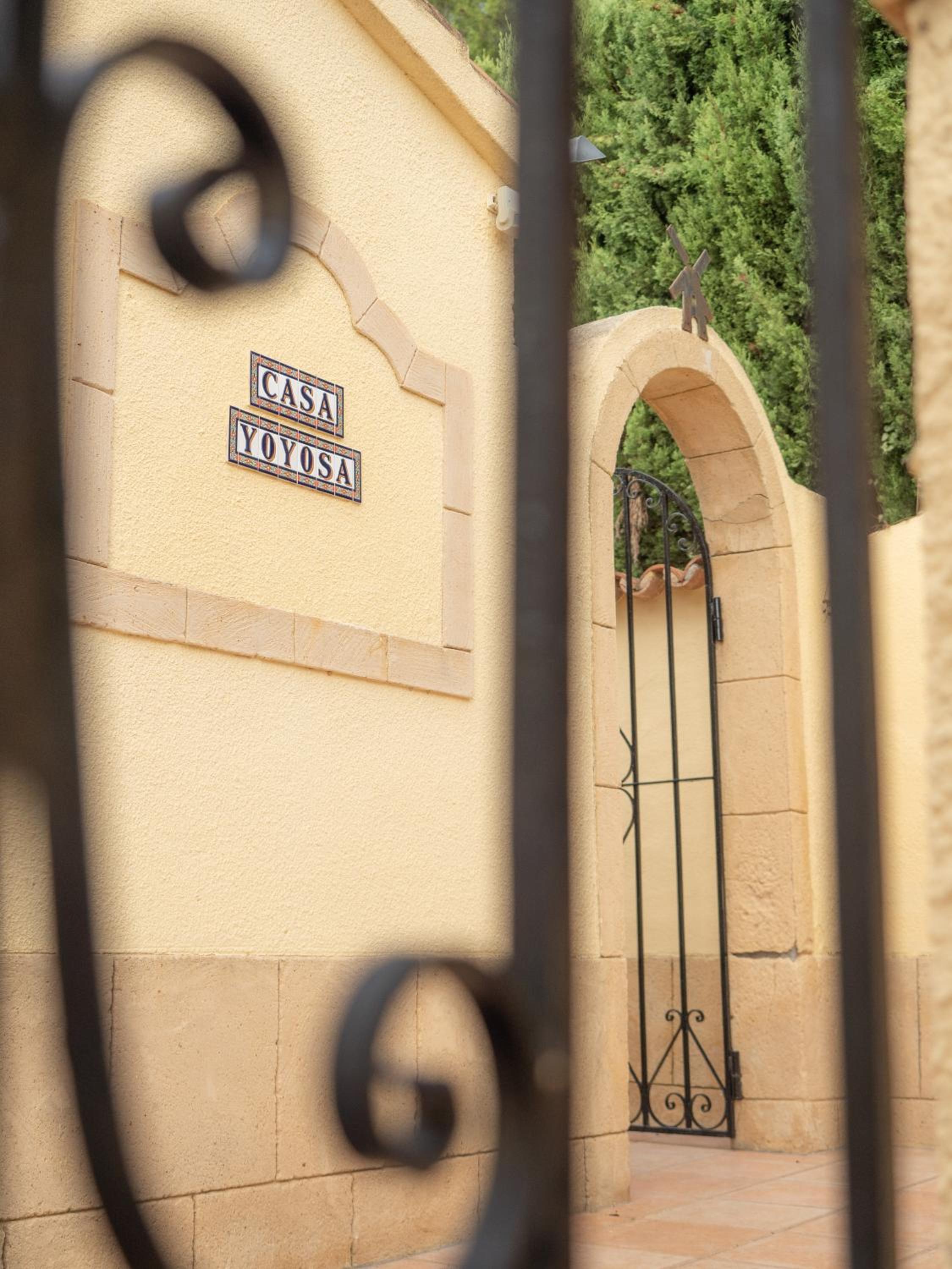 Authentic groundfloor apartment in beautiful villa, Javea