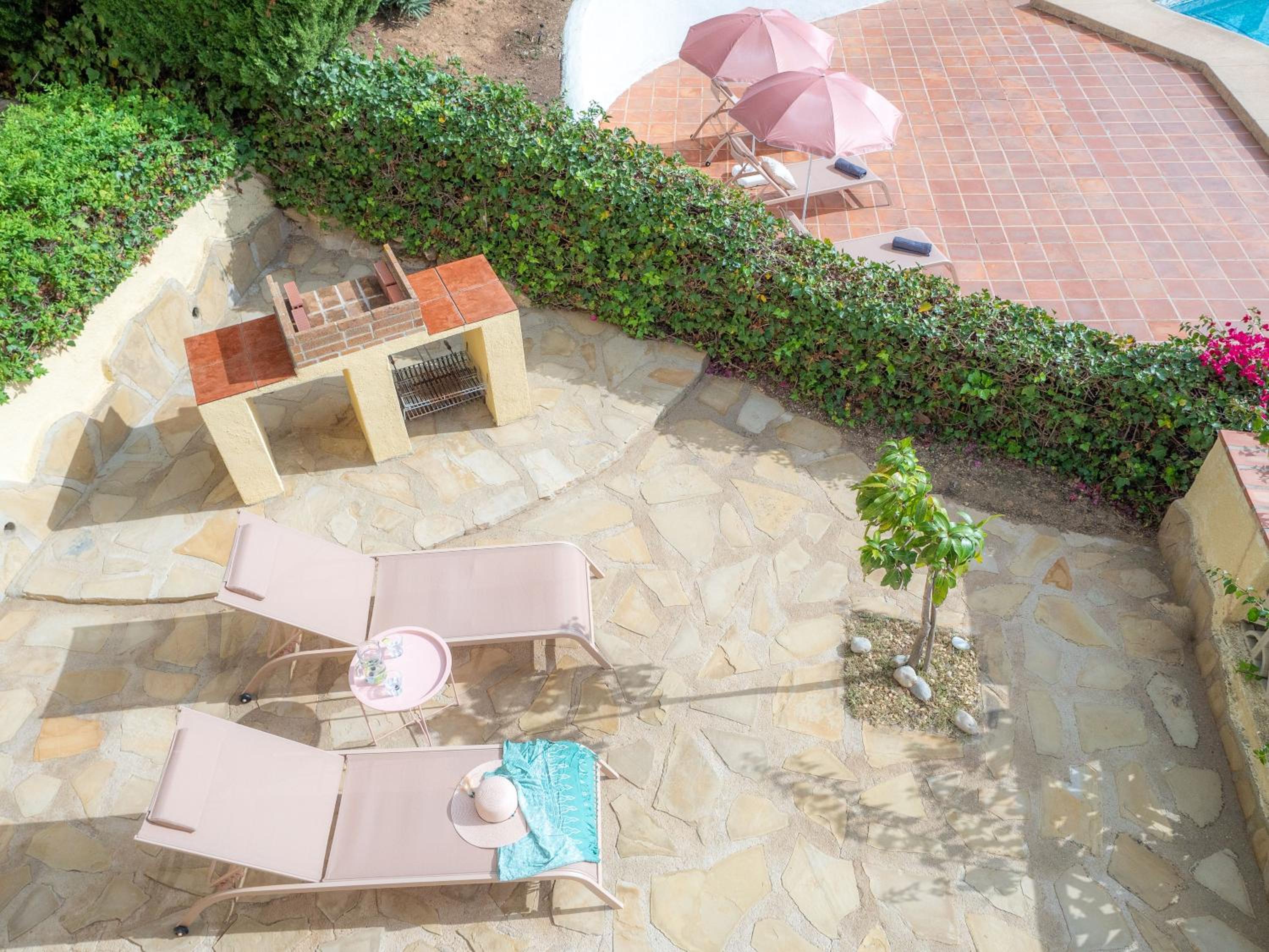 Authentic groundfloor apartment in beautiful villa, Javea