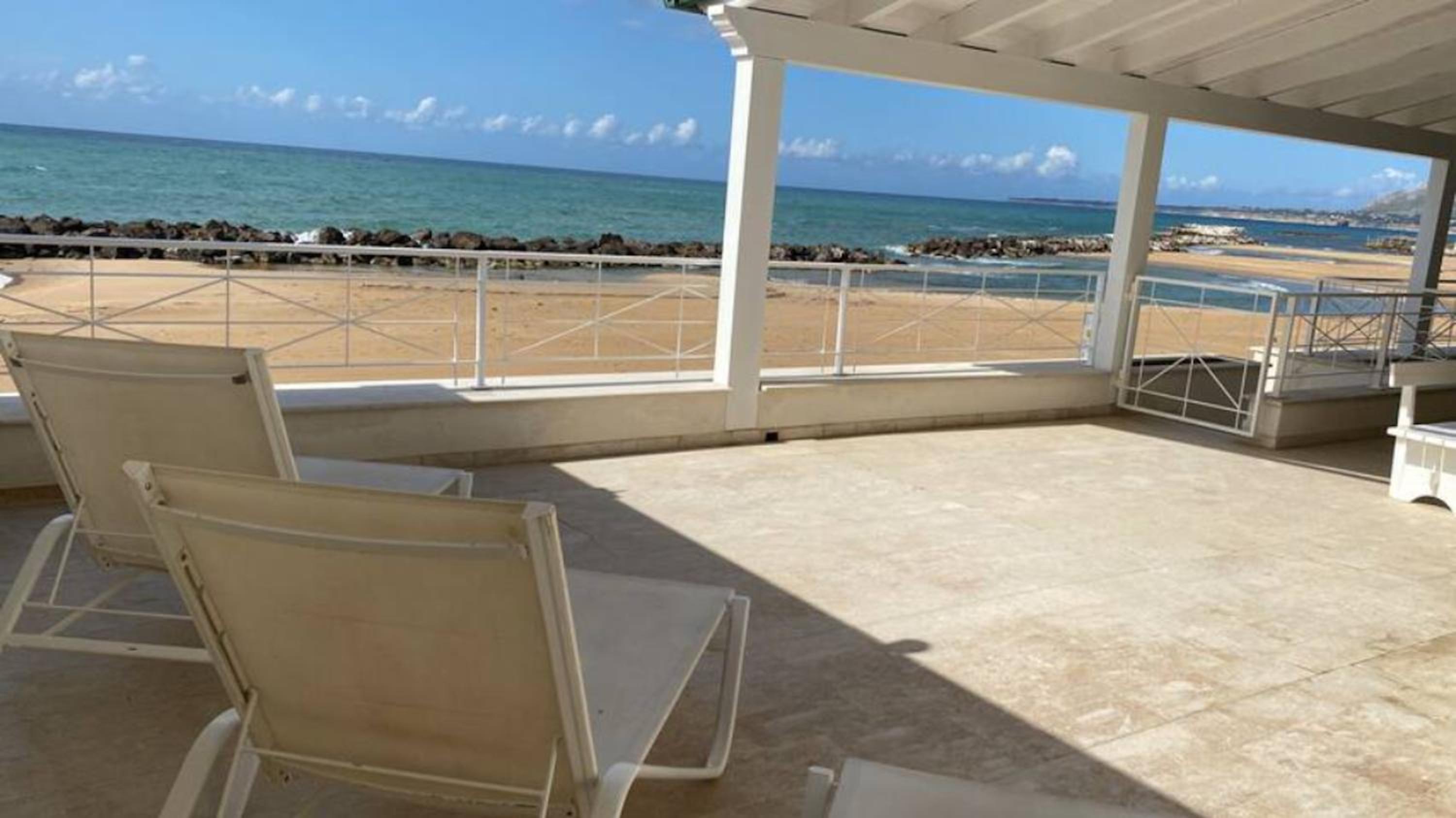 Spacious Apartment in Piano di Trappeto – Sea View