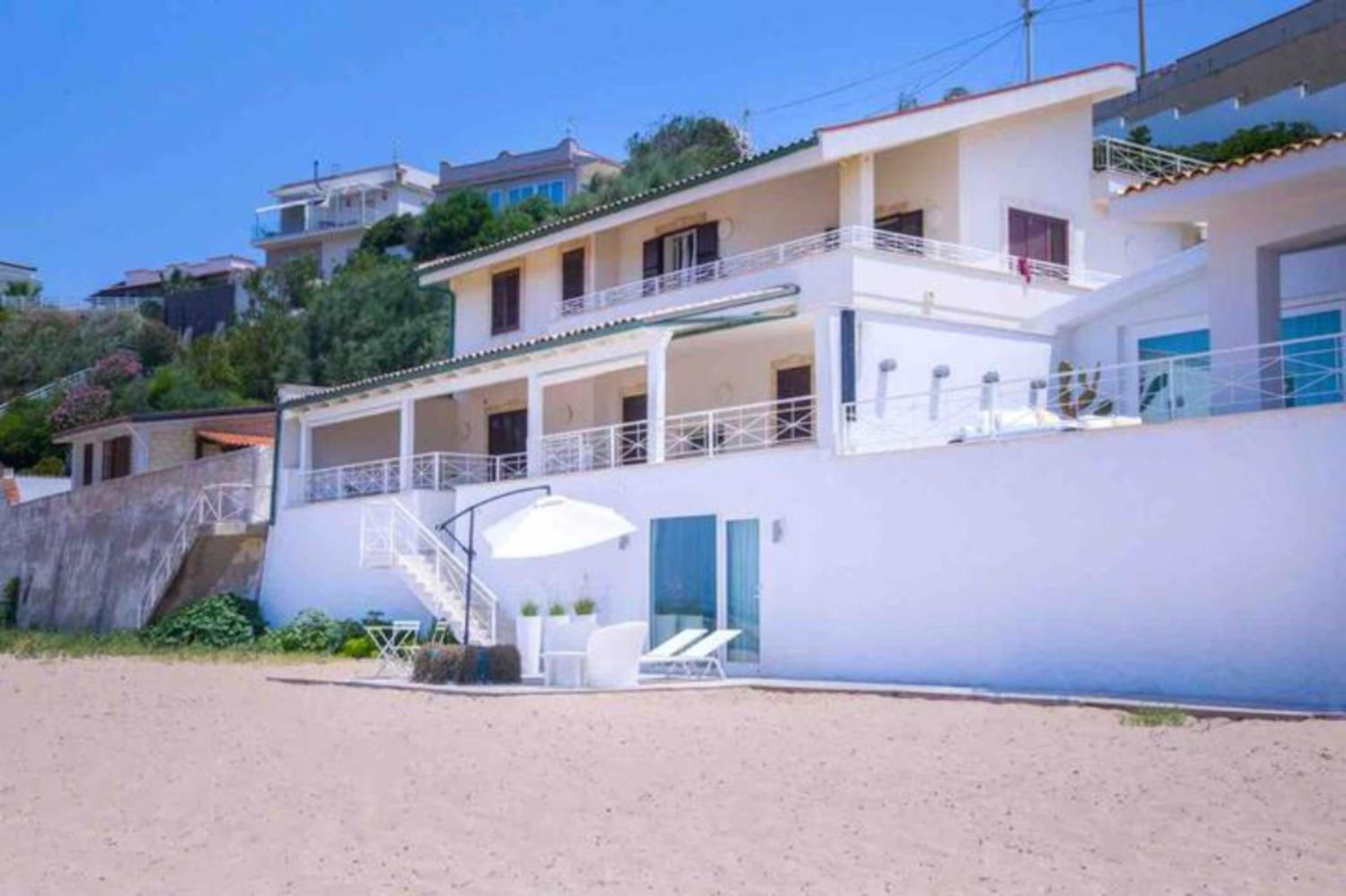 Spacious Apartment in Piano di Trappeto – Sea View
