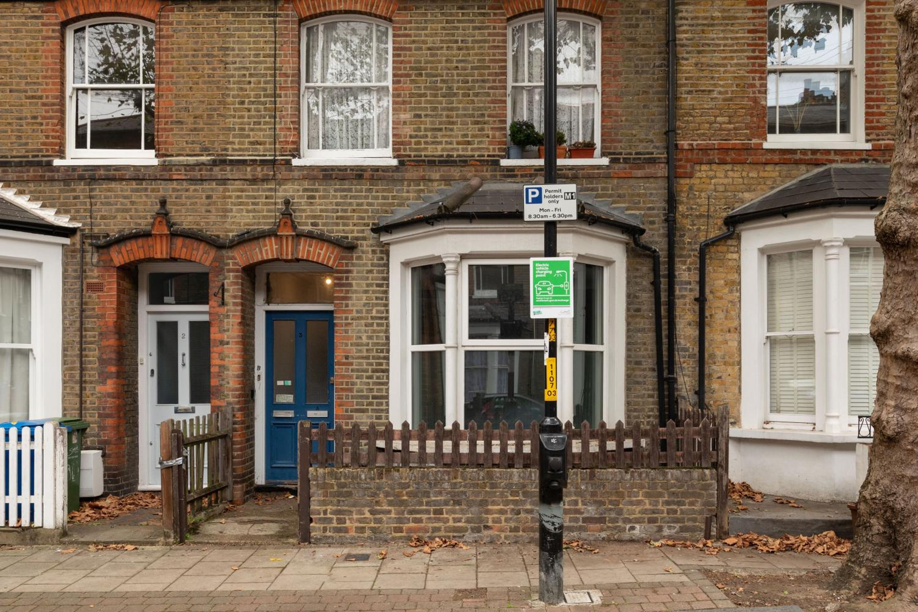 Charming 1 Bed Flat w Courtyard in Central London