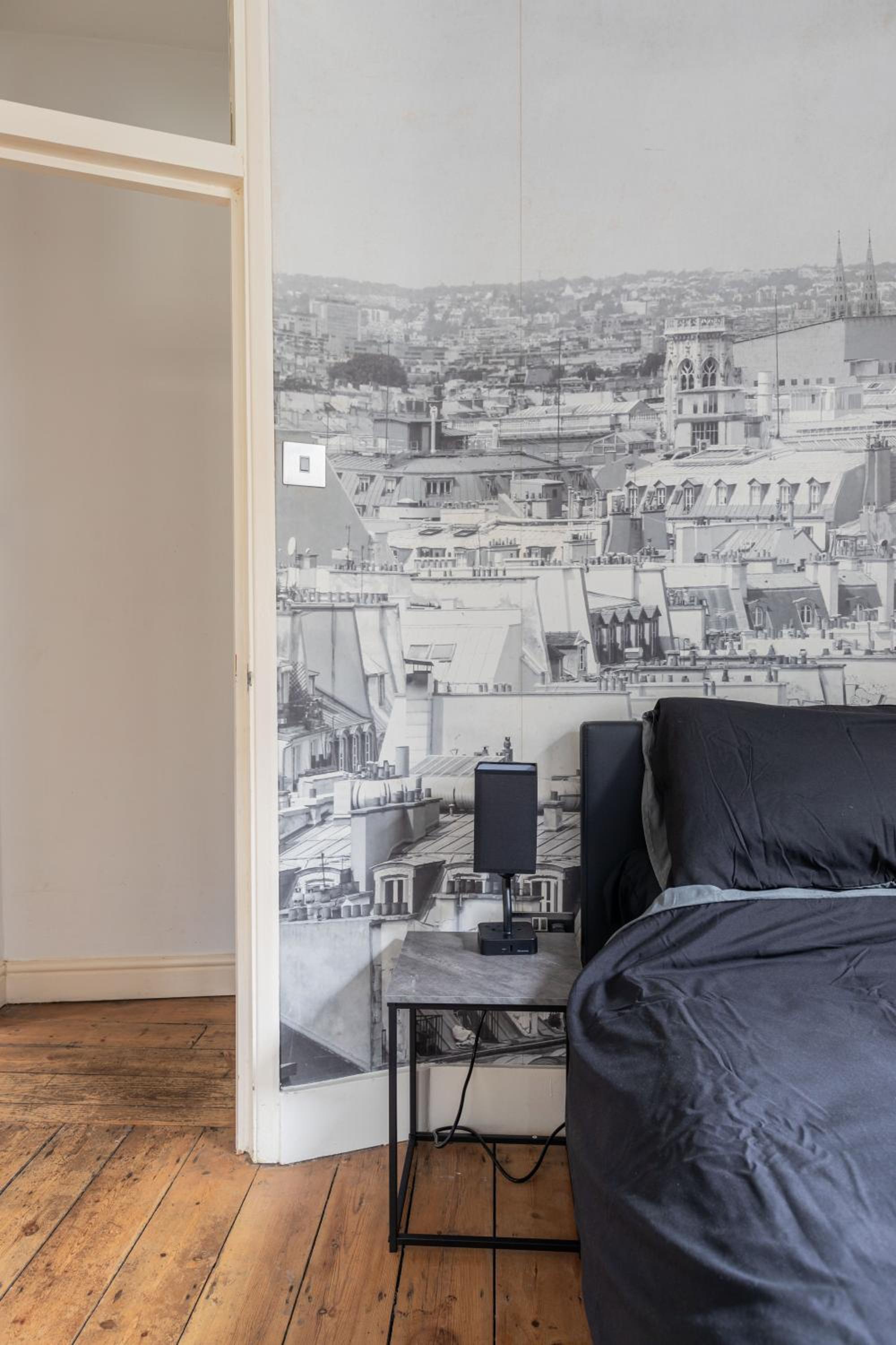 Charming 1 Bed Flat w Courtyard in Central London