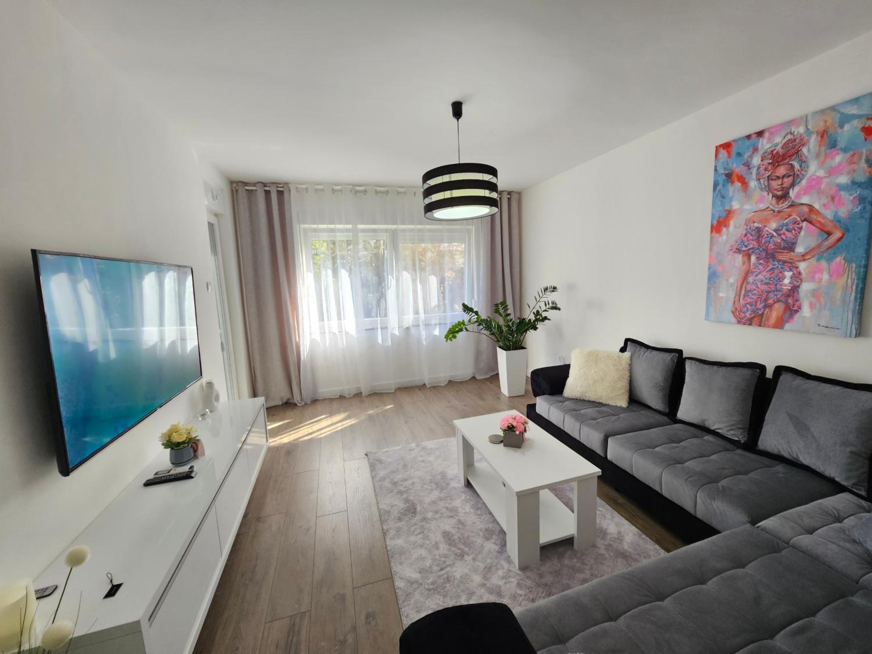 Apartman Aleksandra u strogom centru grada view 4