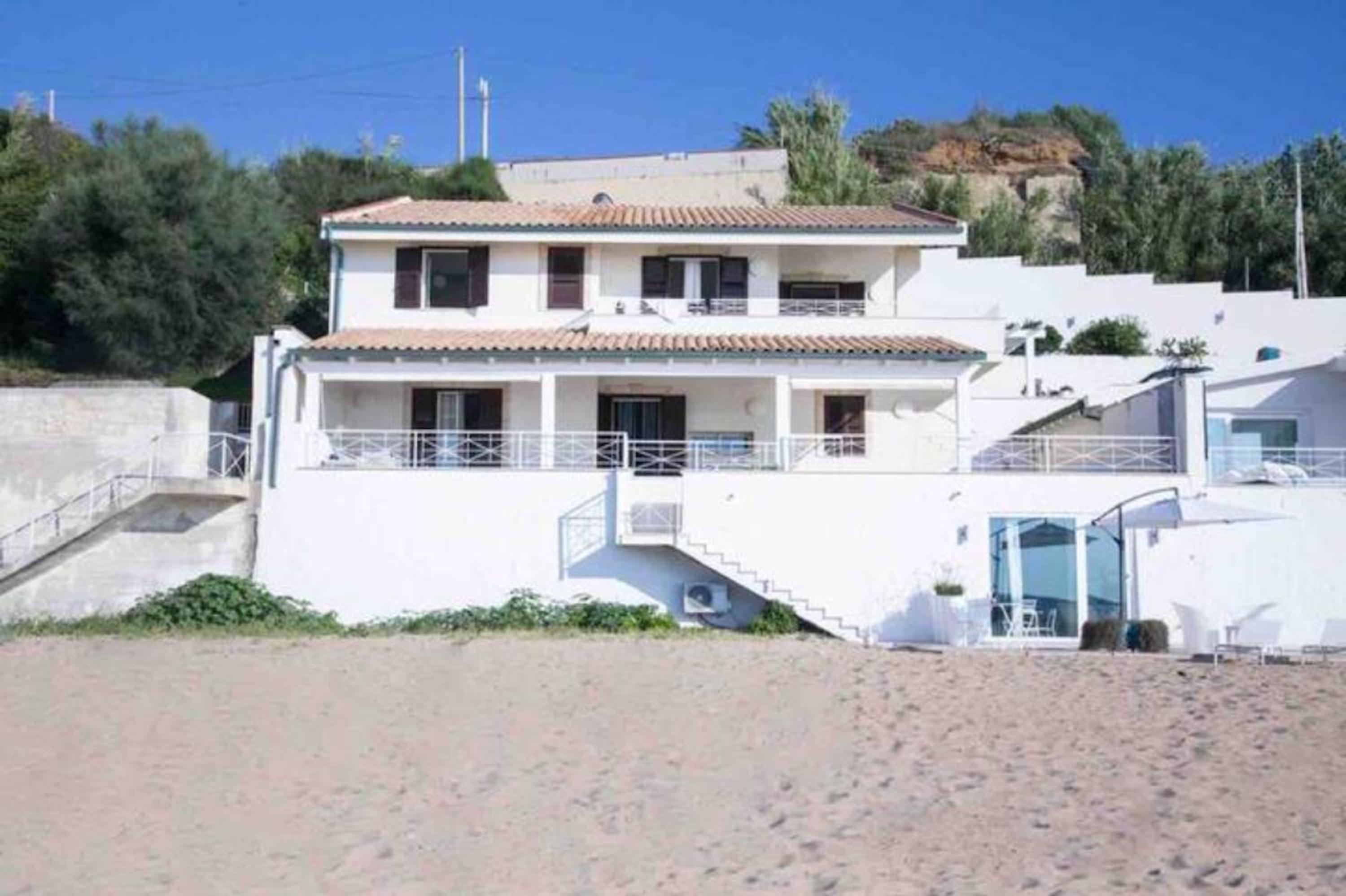 Comfortable apartment in Piano di Trappeto 80 m² with sea view