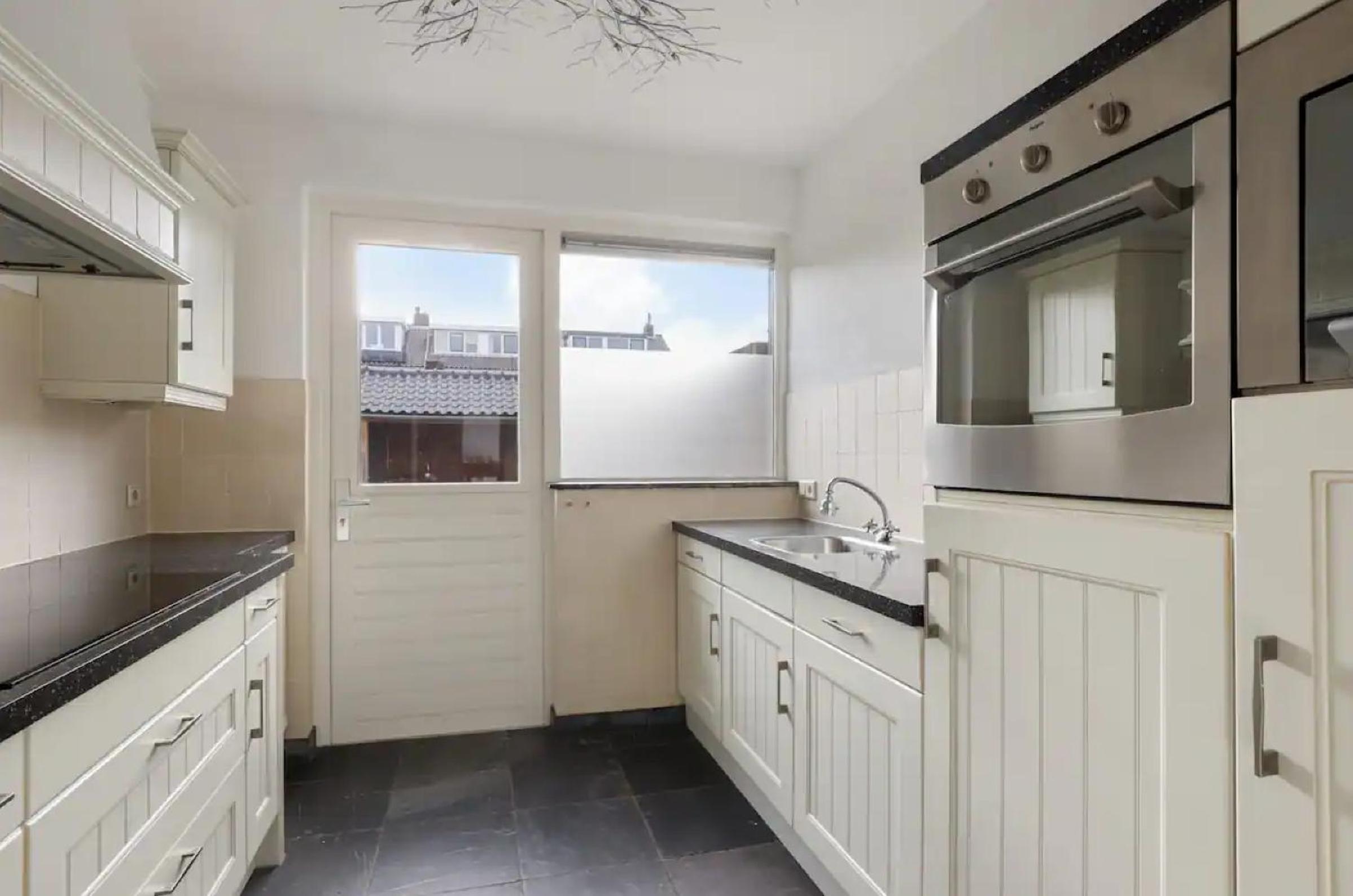 Apeldoorn- ruime eengezinswoning met 5 slaapkamers view 3