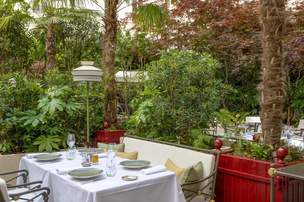 La Reserve Paris Hotel and Spa 57