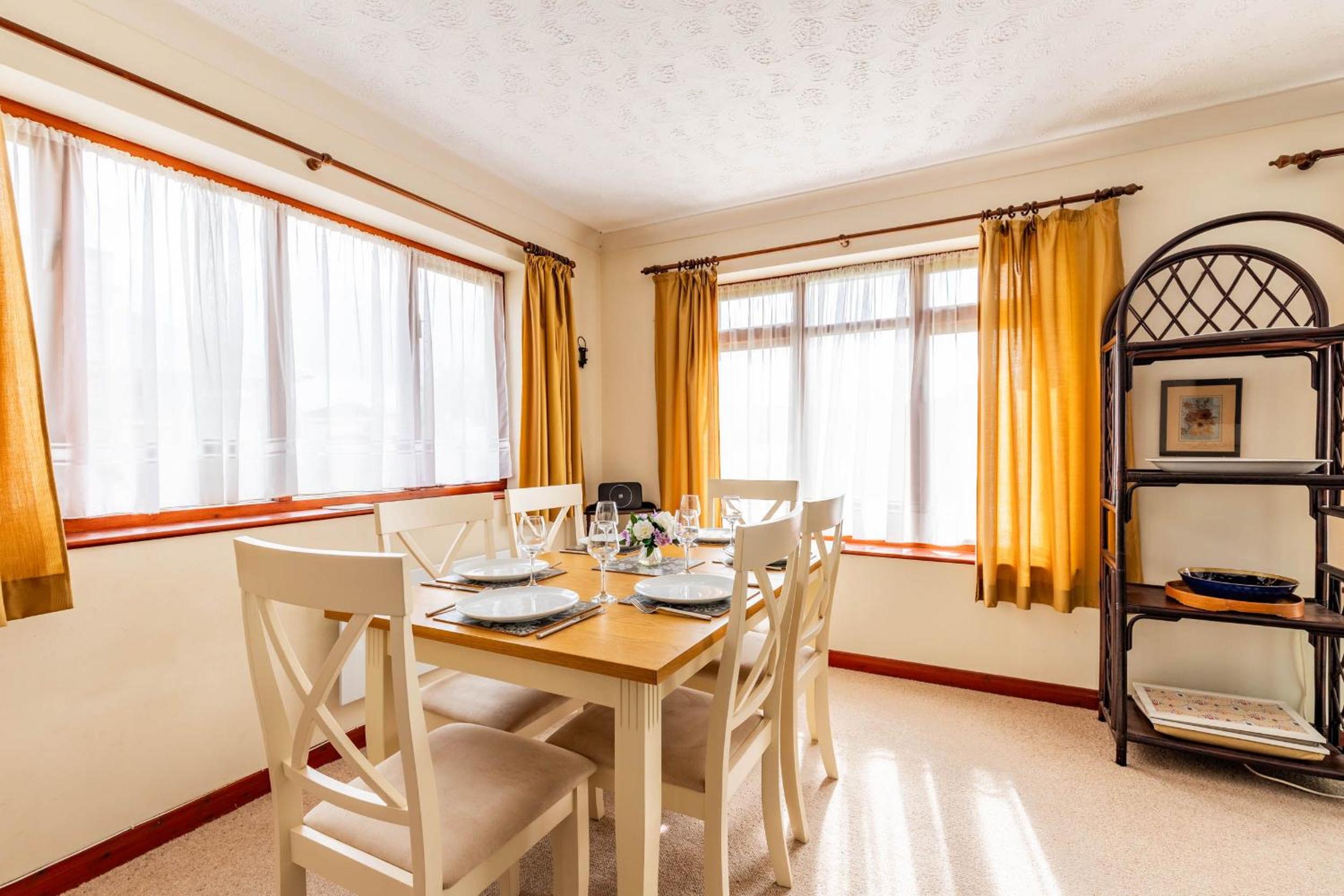 Host & Stay - Cransley view 3