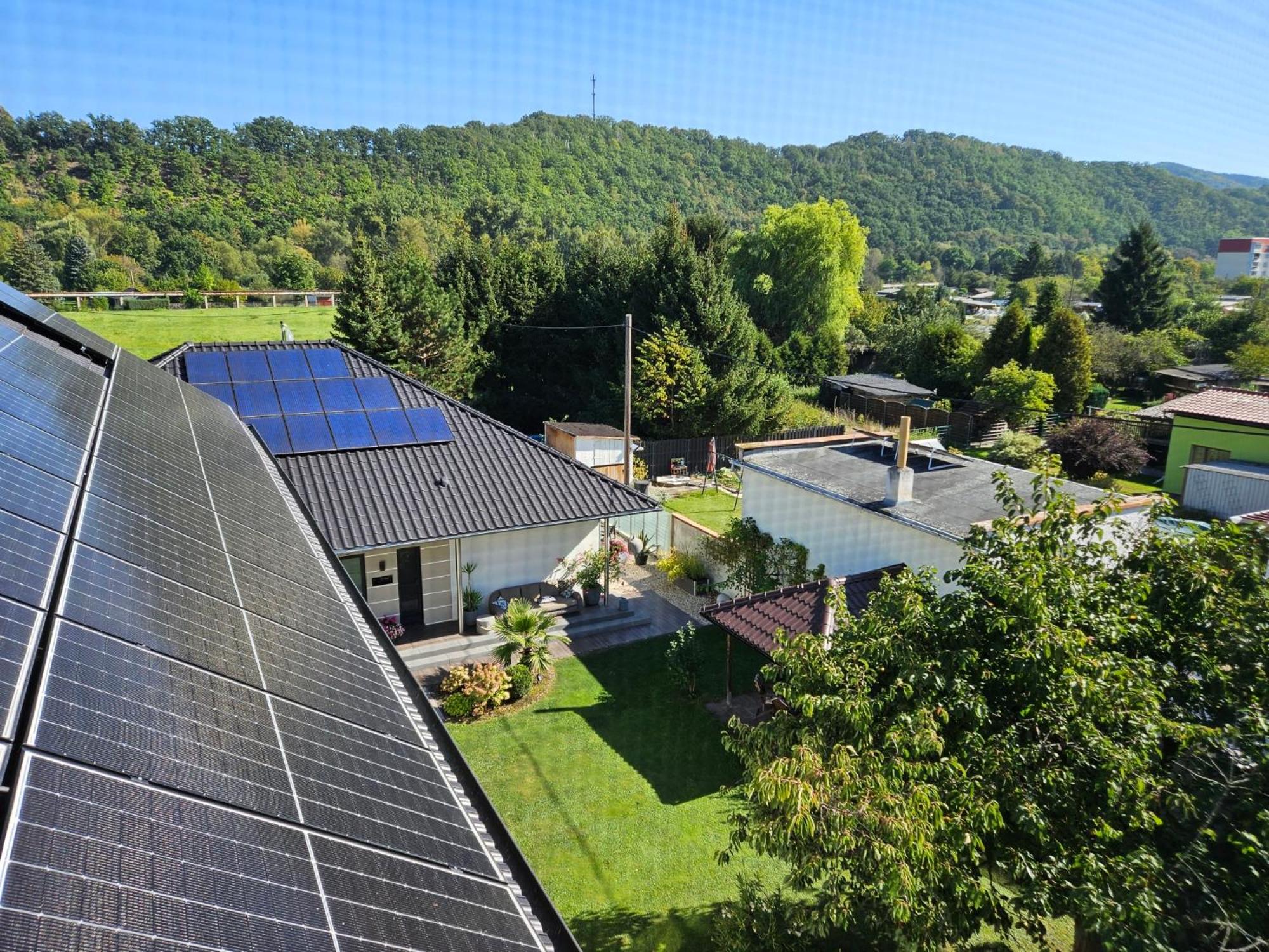 Apartments am Saalebogen mit Gartenterrasse, Grillkamin und freie Parkplätze
