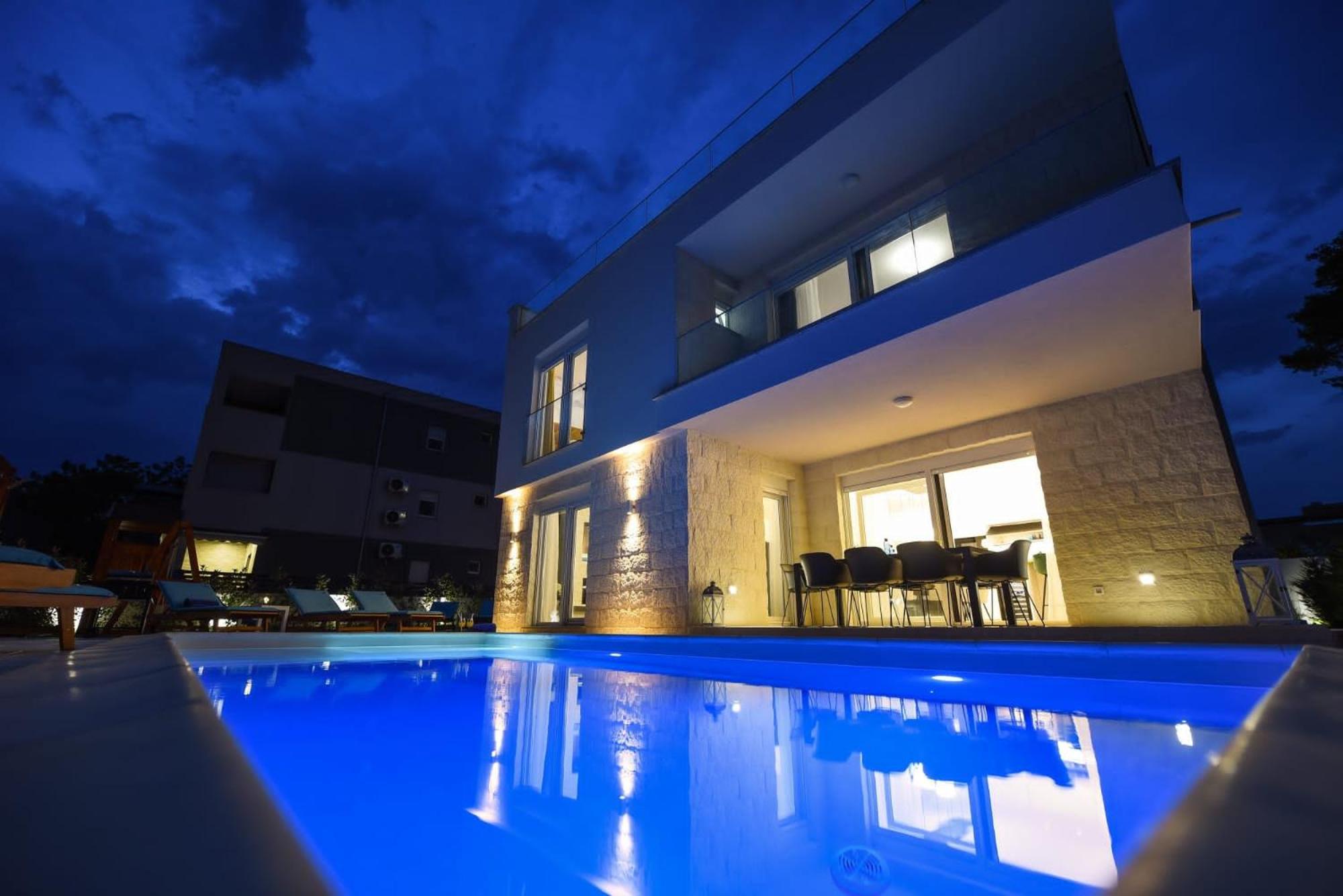 SEA VILLA VIR