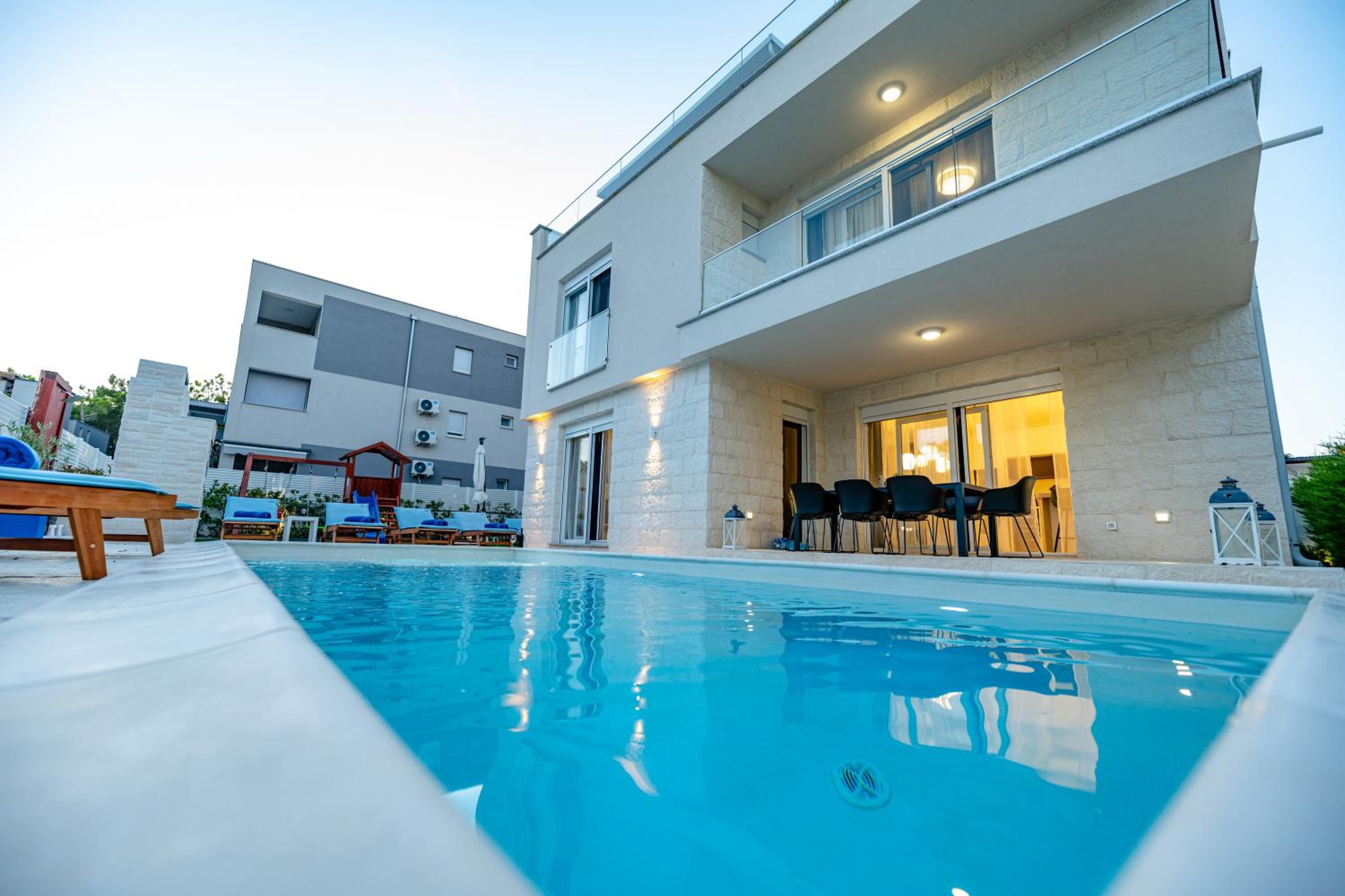 SEA VILLA VIR