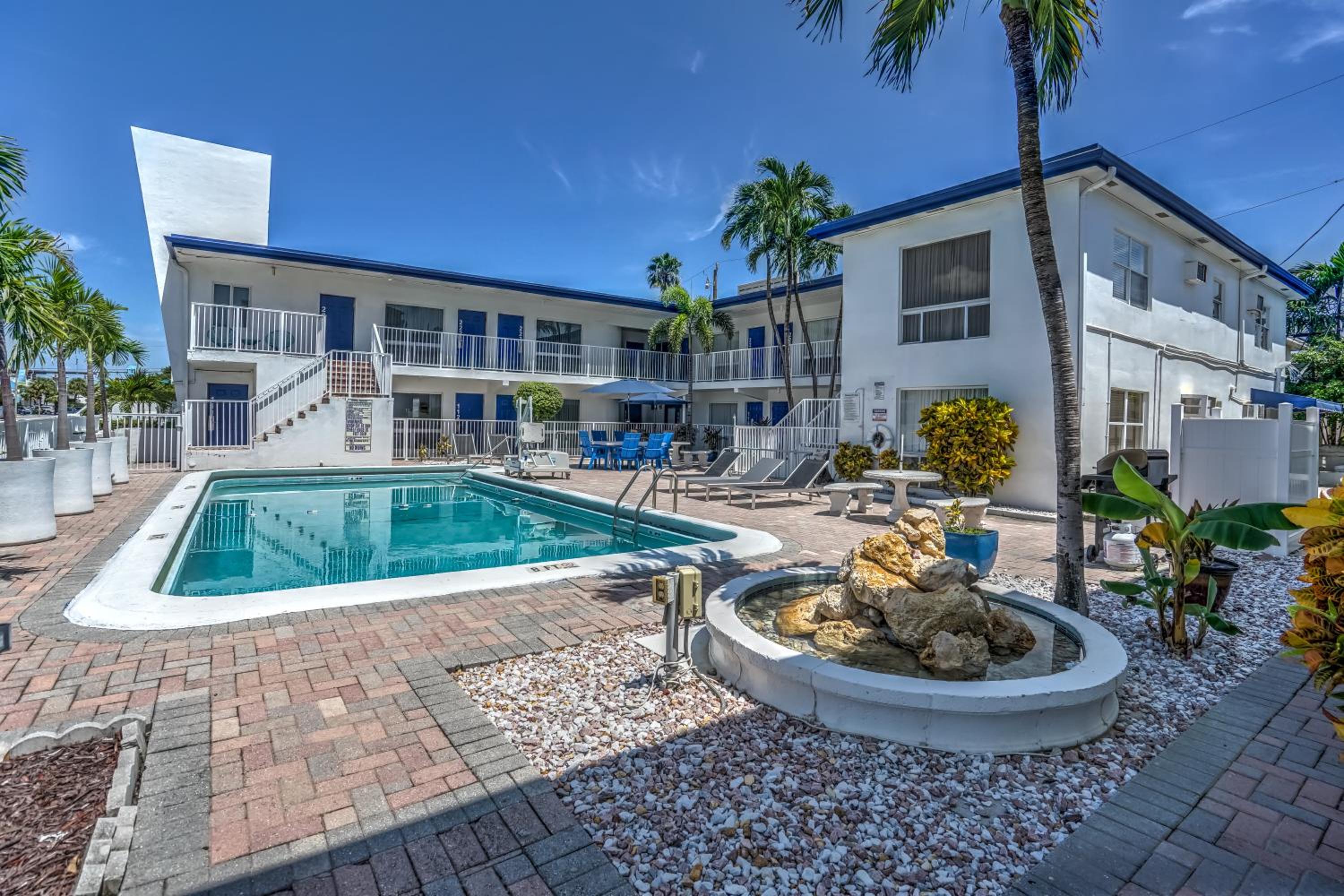 Fort Lauderdale Vacations - Blue Strawberry by the Sea - Property Image 1
