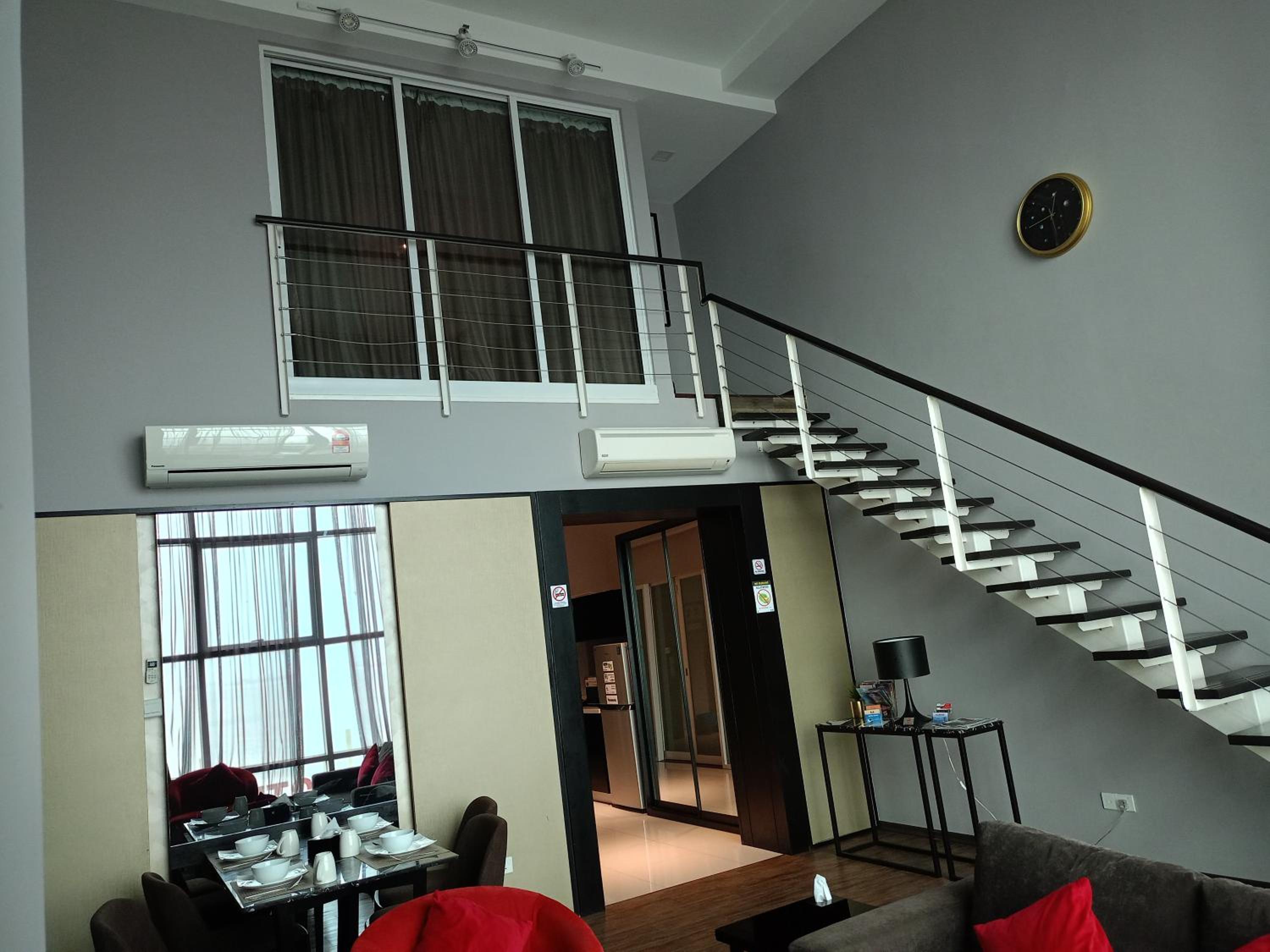 Urbano Luxury Maritime Suite photo 5