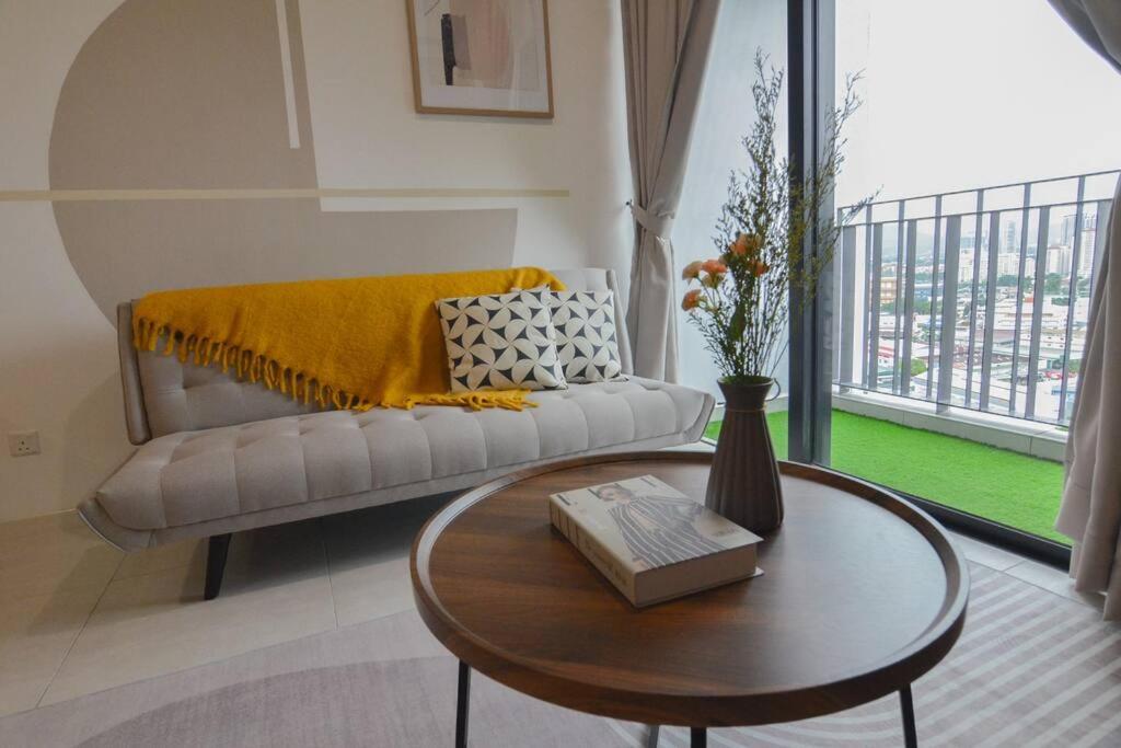 The Showroom Suite KL Pano Jalan Ipoh - Self-C/In, MRT, F/Parking