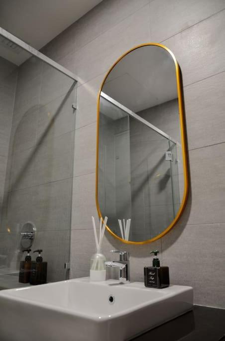 The Showroom Suite KL Pano Jalan Ipoh - Self-C/In, MRT, F/Parking