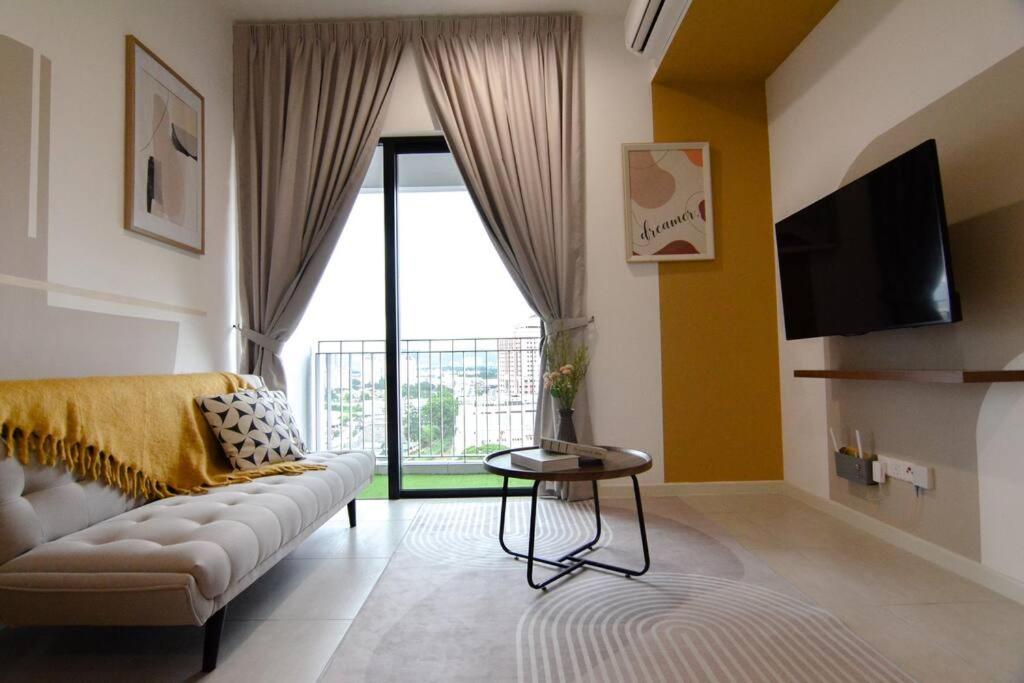 The Showroom Suite KL Pano Jalan Ipoh - Self-C/In, MRT, F/Parking