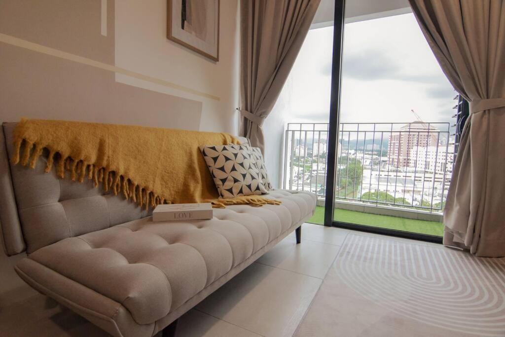 The Showroom Suite KL Pano Jalan Ipoh - Self-C/In, MRT, F/Parking