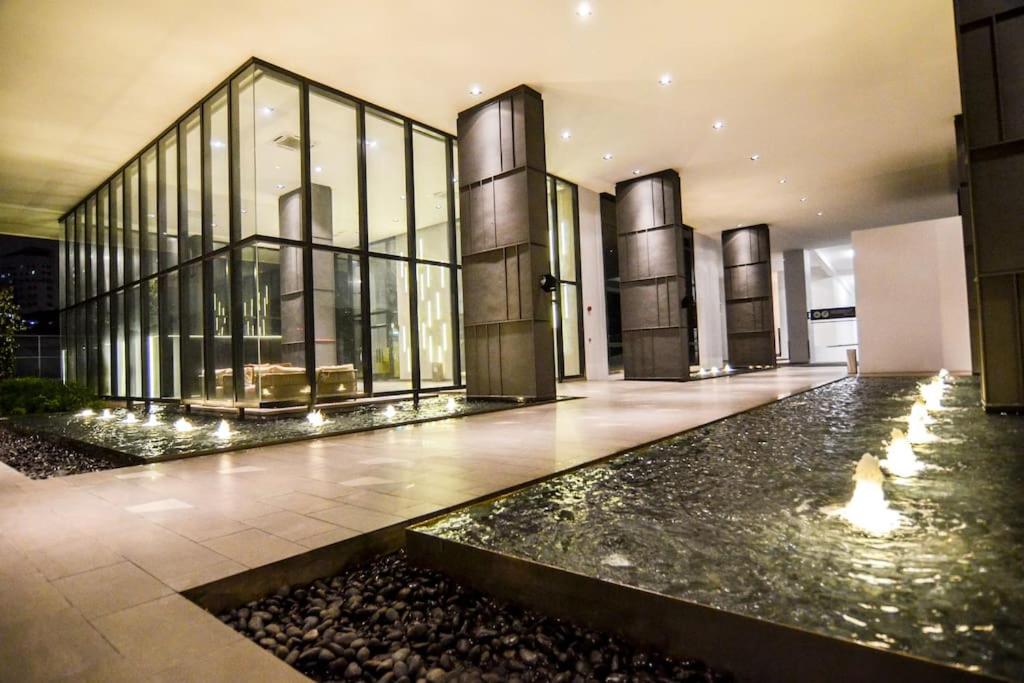 The Showroom Suite KL Pano Jalan Ipoh - Self-C/In, MRT, F/Parking