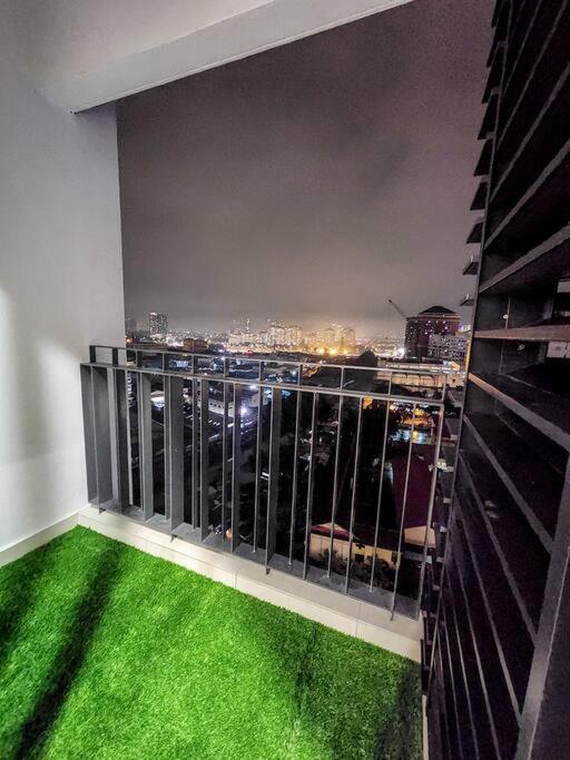 The Showroom Suite KL Pano Jalan Ipoh - Self-C/In, MRT, F/Parking