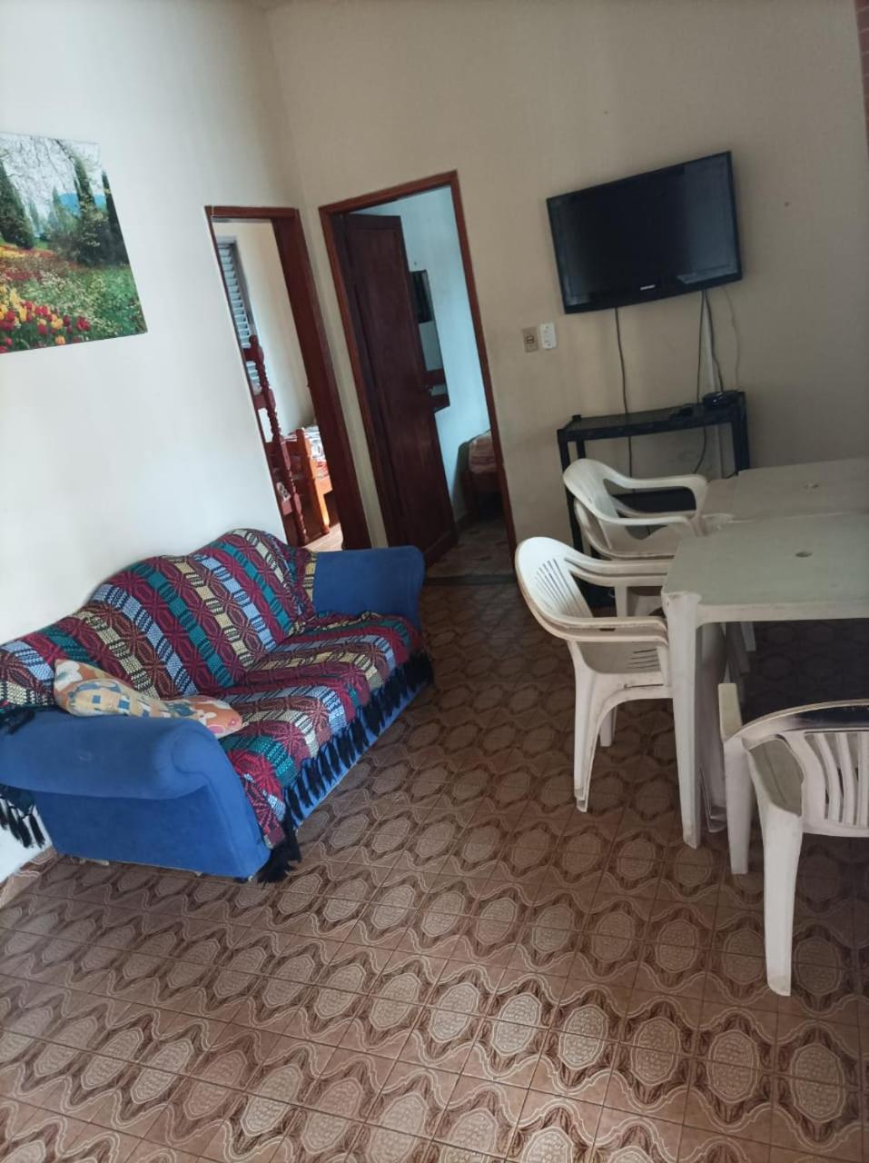 Casa para temporada na Praia Grande aprox 100 mts da praia