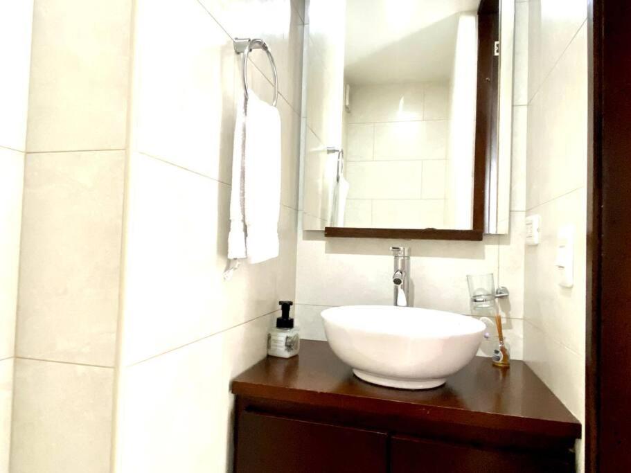 Unicentro, Clinica santafe, 1 hab, 2 baños
