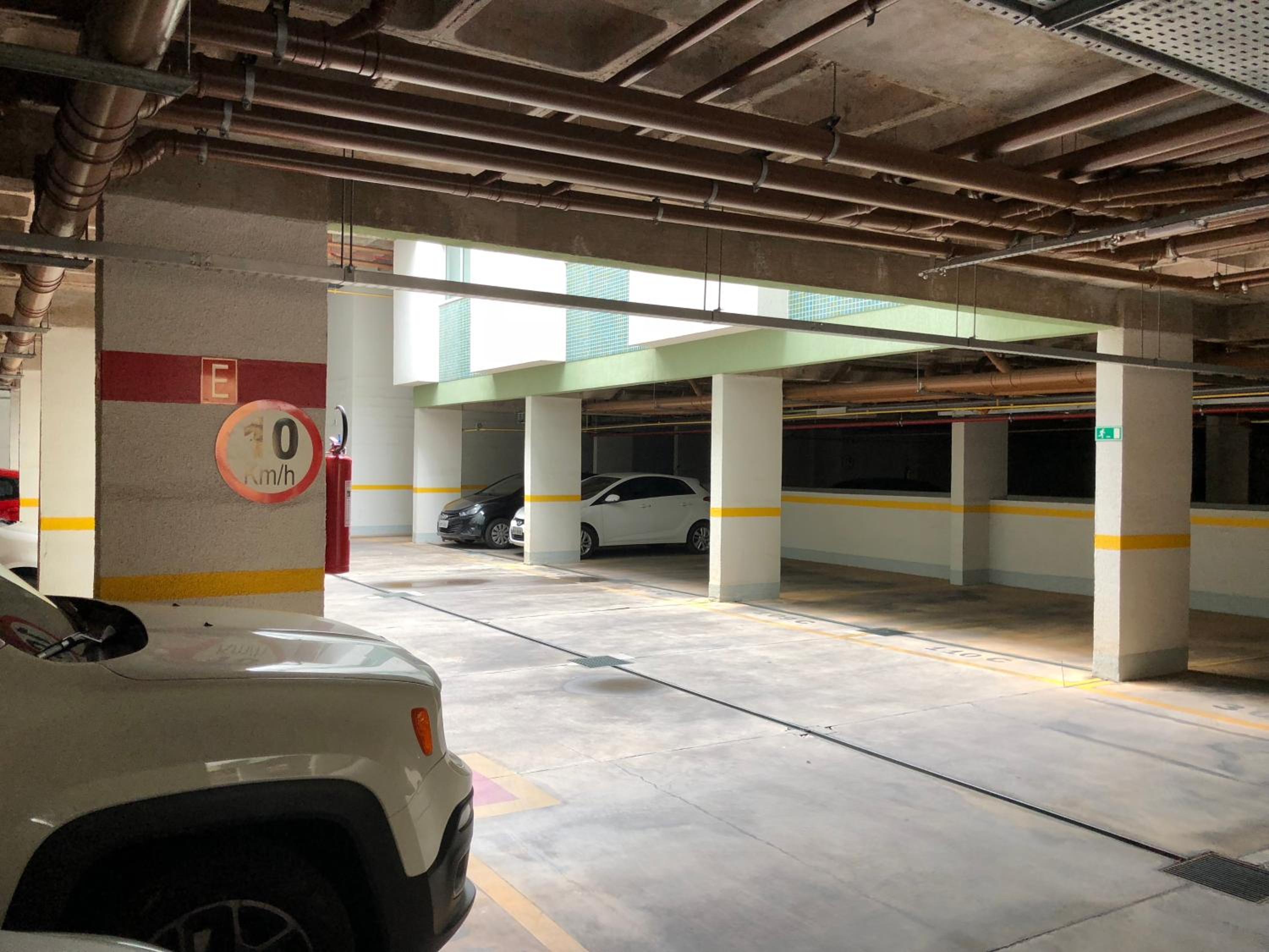 Sudoeste - confortável, silencioso, com garagem