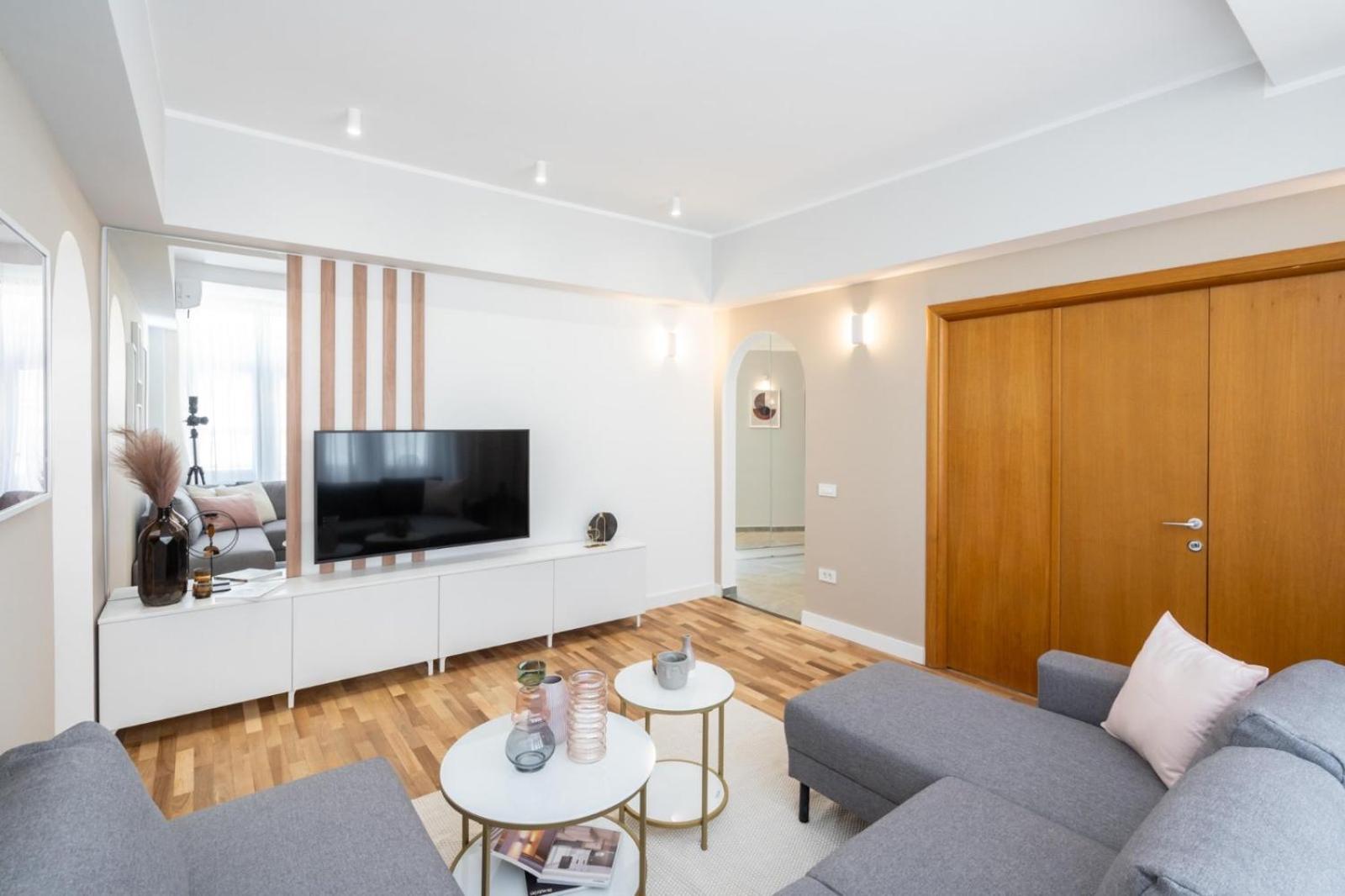 Old Town Bucharest, Lovely 2 Bedrooms Apartment