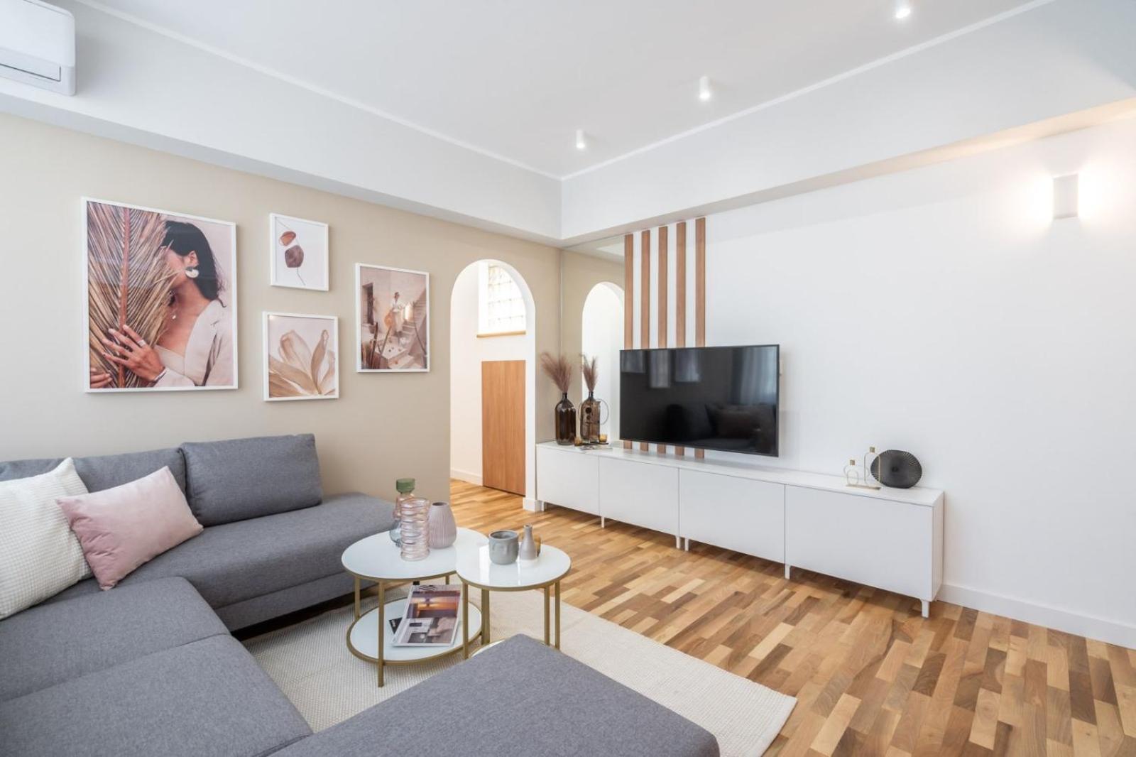 Old Town Bucharest, Lovely 2 Bedrooms Apartment