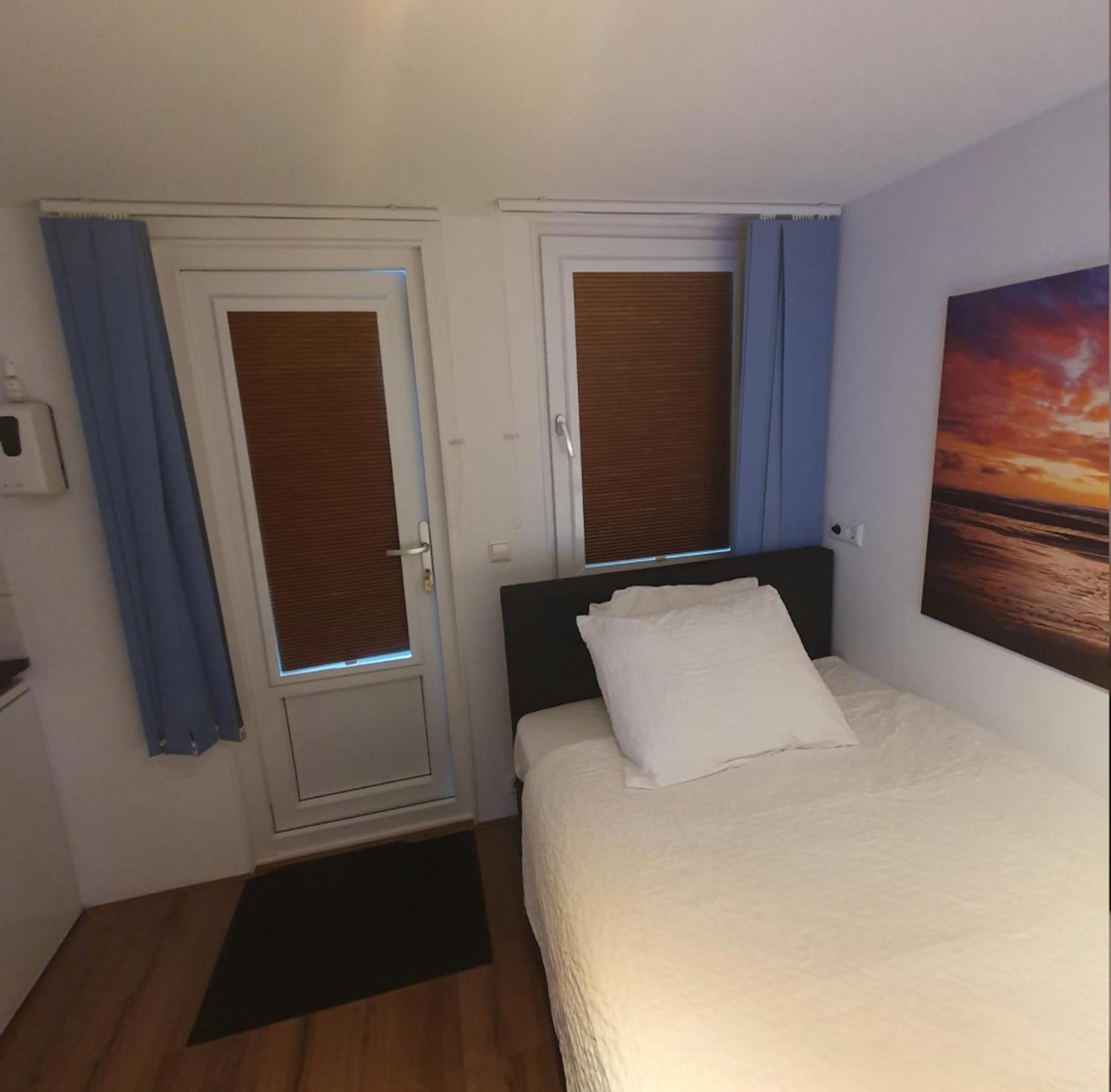 Cozy Garden House kijkduin Beach view 2