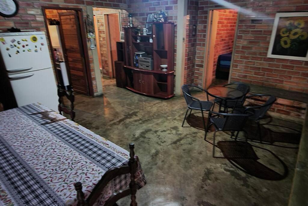 Sitio para Fim de Semana ! 1h de BH