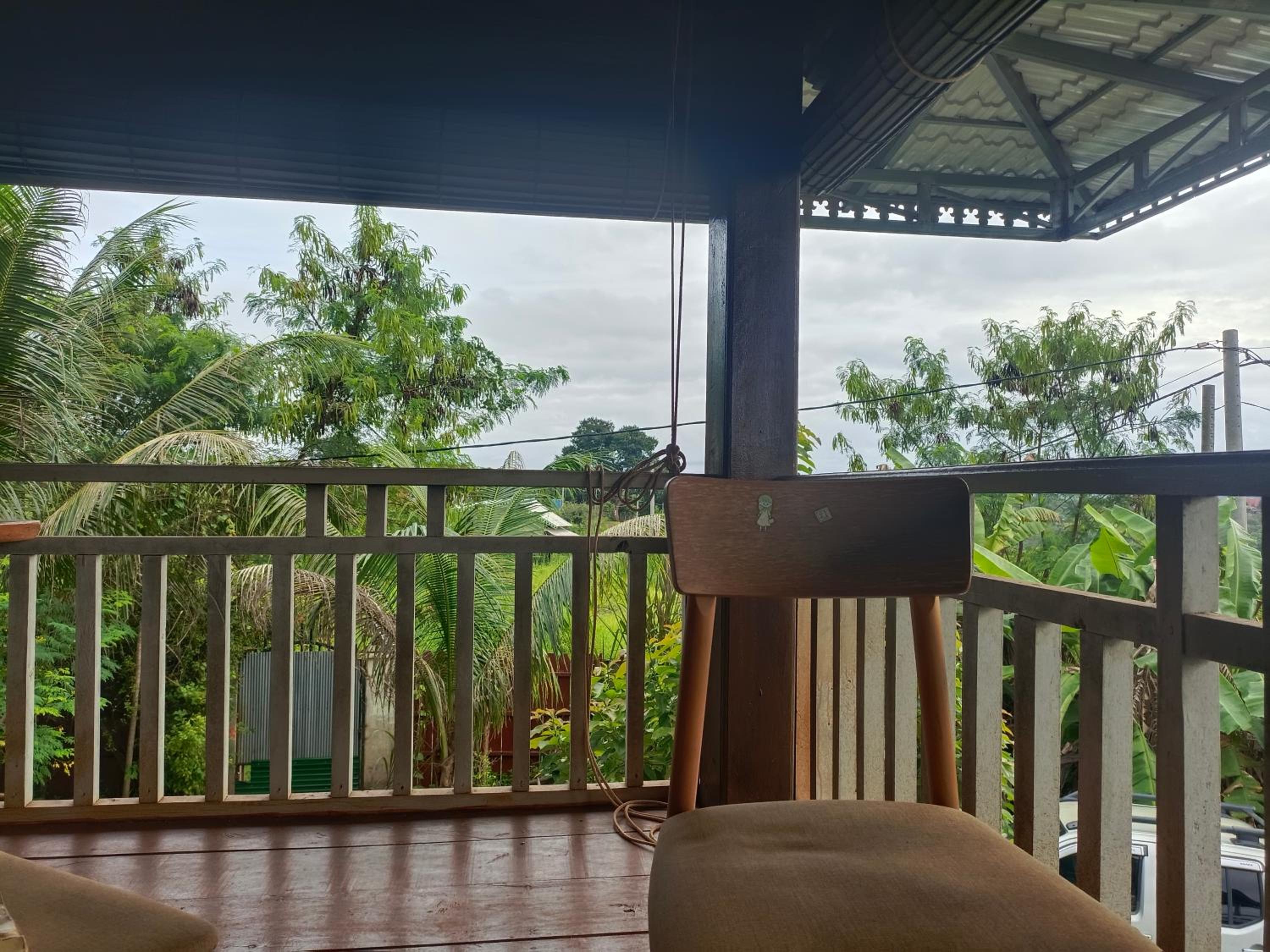 Banlung Hill Top House &Trekking