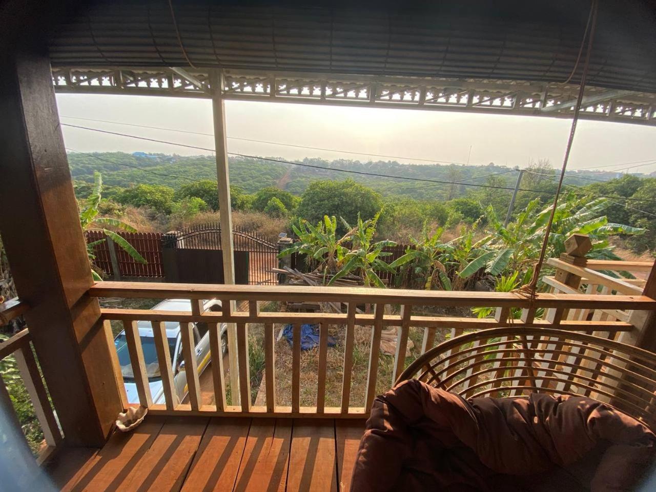 Banlung Hill Top House &Trekking