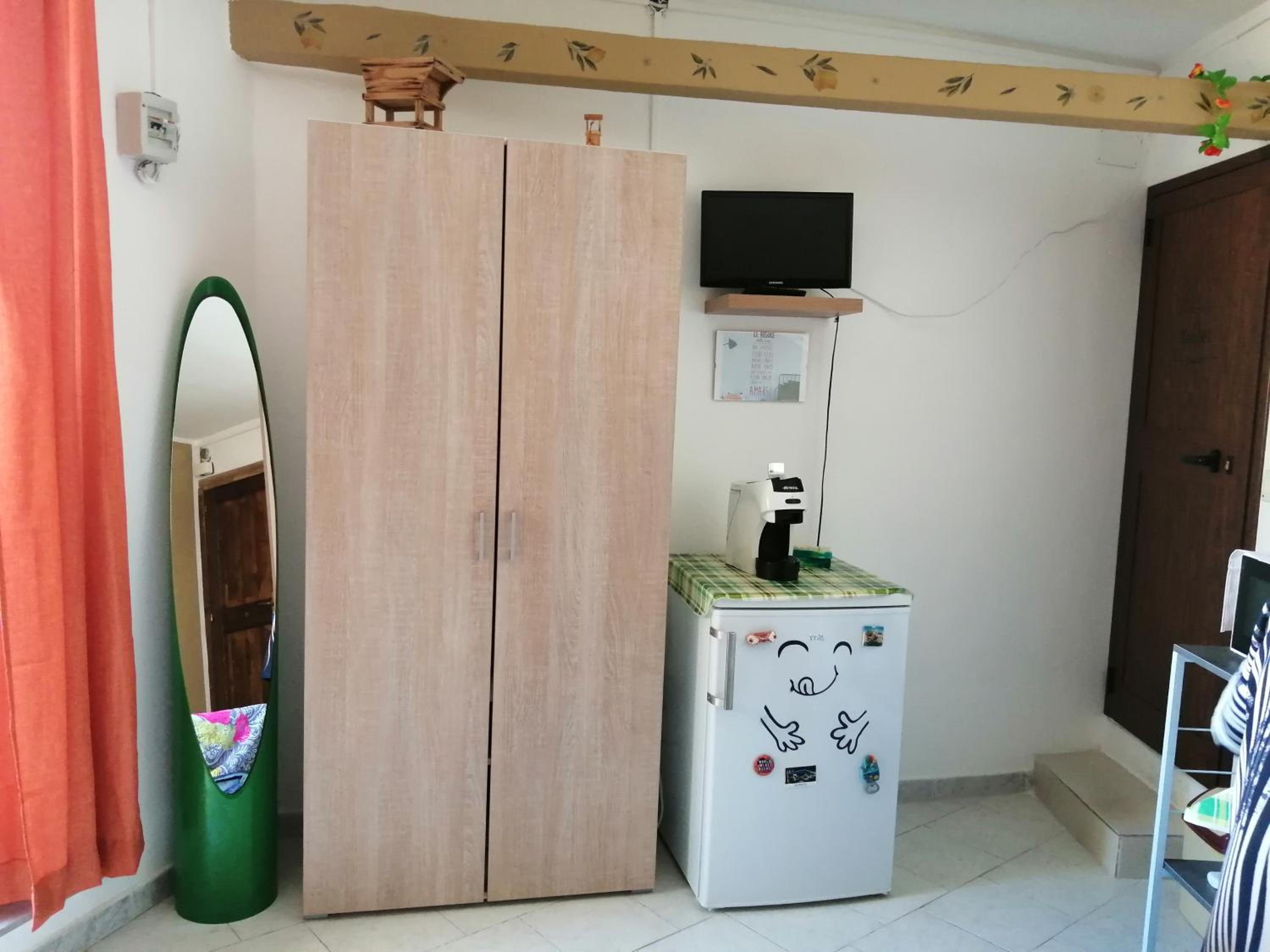 Photo 8