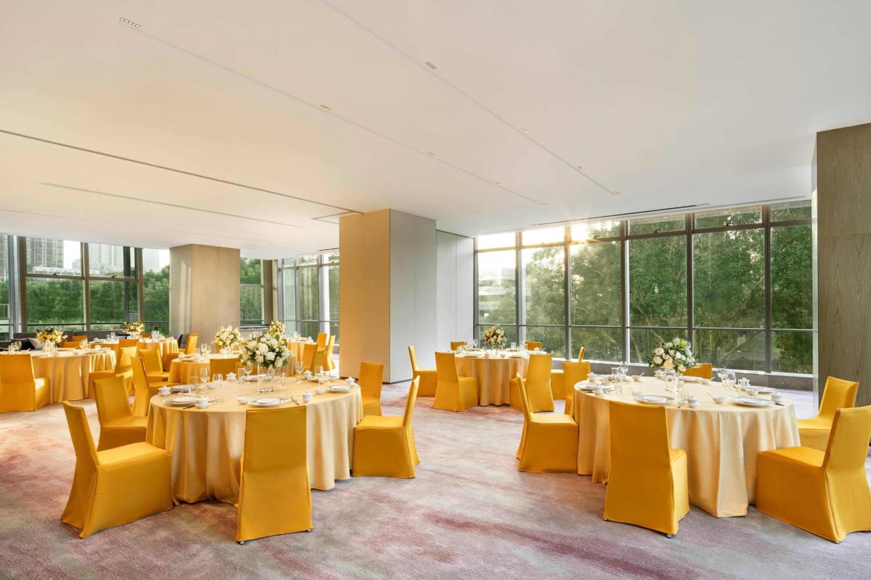 Renaissance Shenzhen Bay Hotel 55